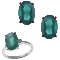 18 Karat White Gold Diamond Small Emerald Oval Earring Ring Set