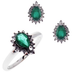 18 Karat White Gold Diamond Small Emerald Pear Earring Ring Set
