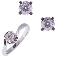 18 Karat White Gold Diamond Small Round Studs Earring Ring Set