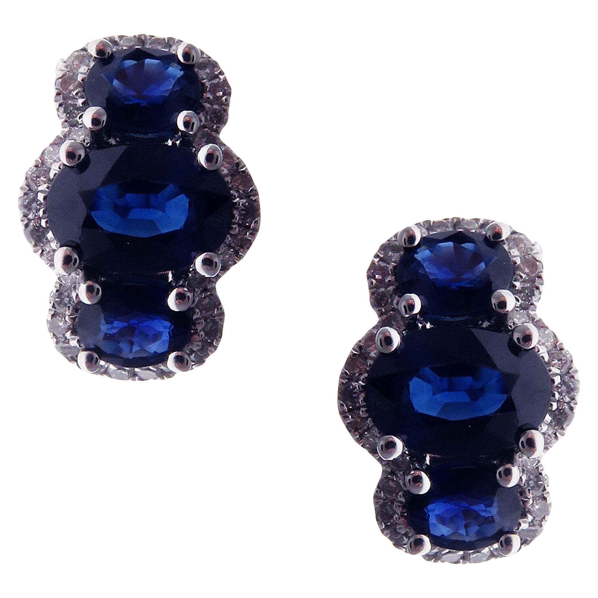 18 Karat Gold White VS Diamonds Stud Earrings, Geometric Unique Modern