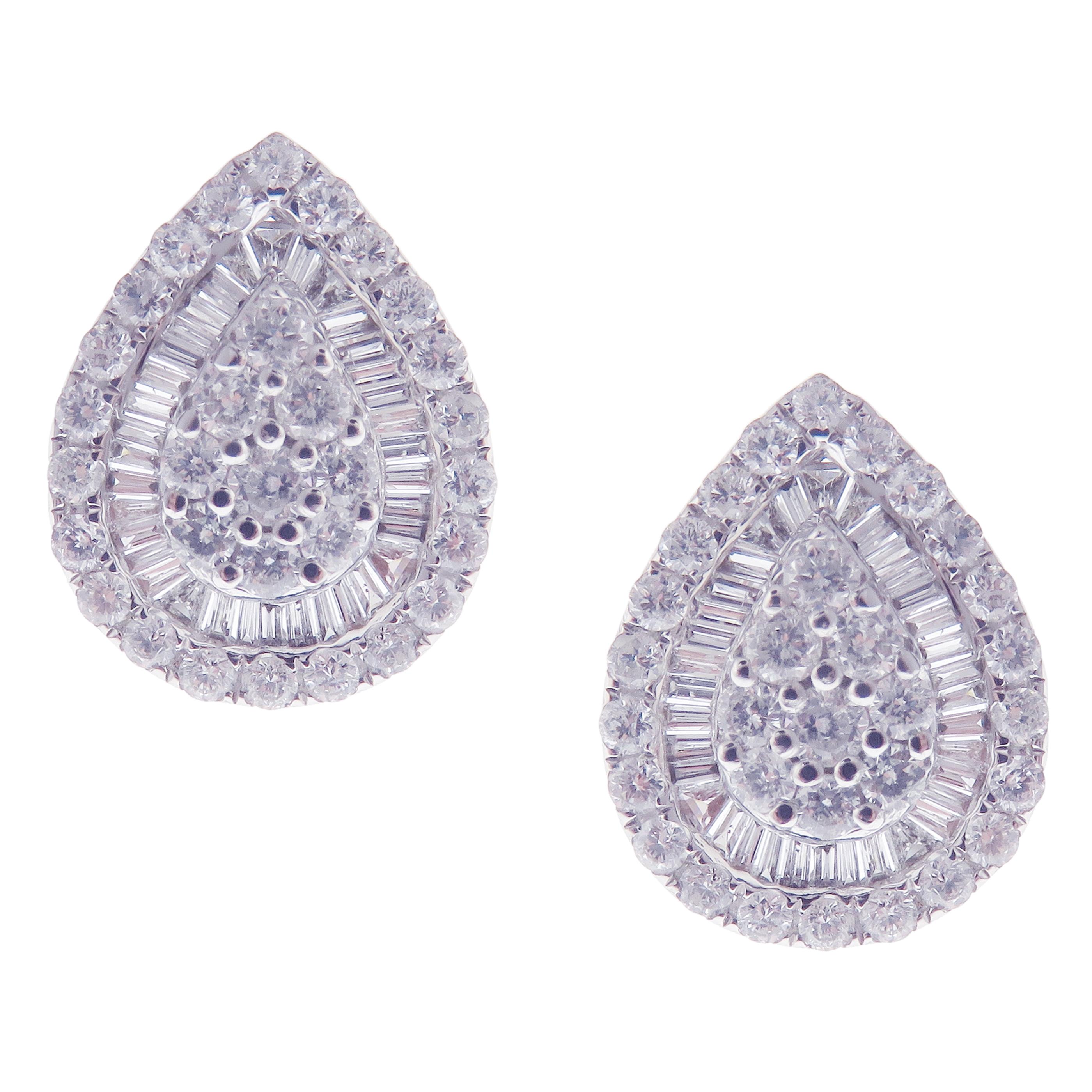 Baguette Cut 18 Karat White Gold Diamond Small Simple Pear Baguette Earring Ring Set