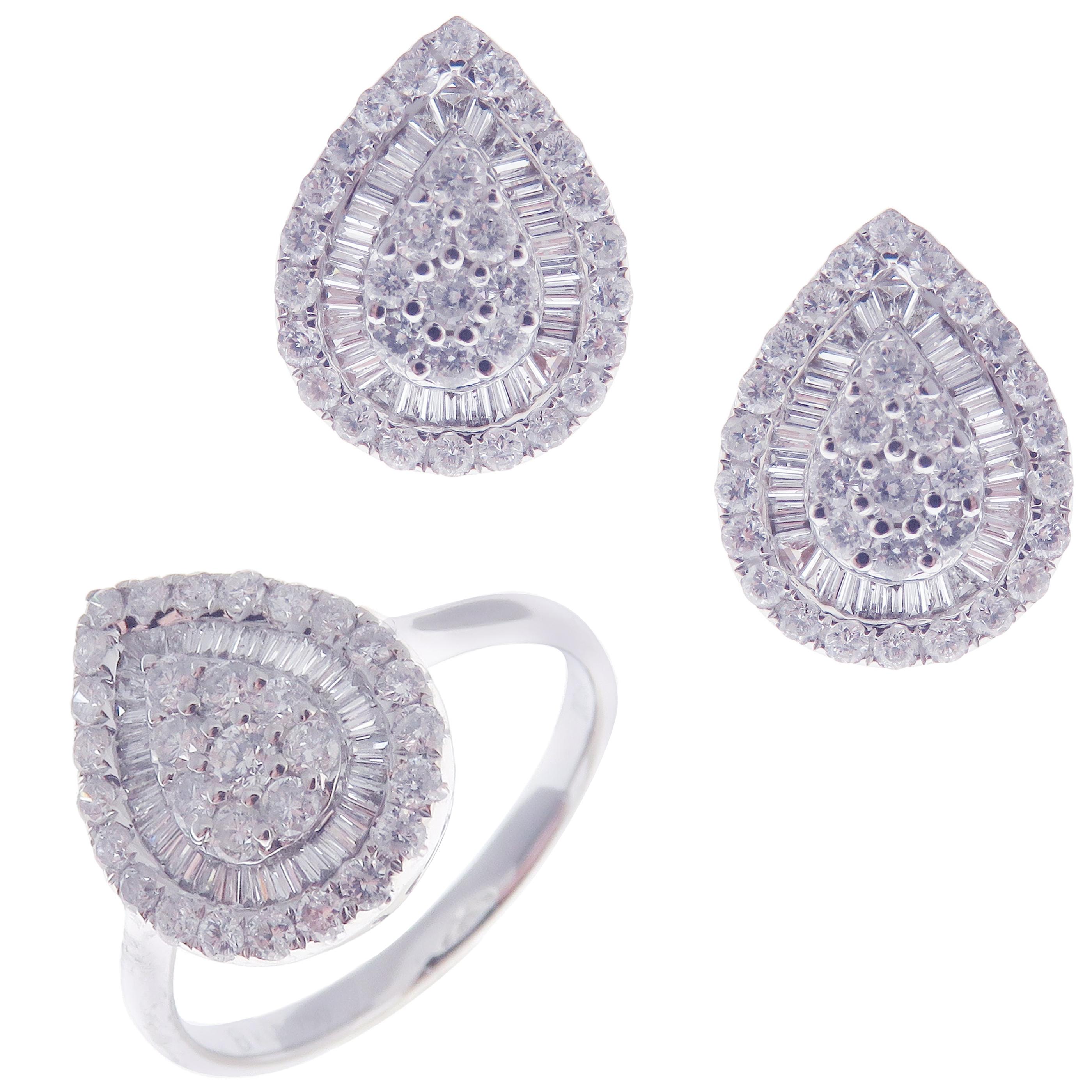 18 Karat White Gold Diamond Small Simple Pear Baguette Earring Ring Set
