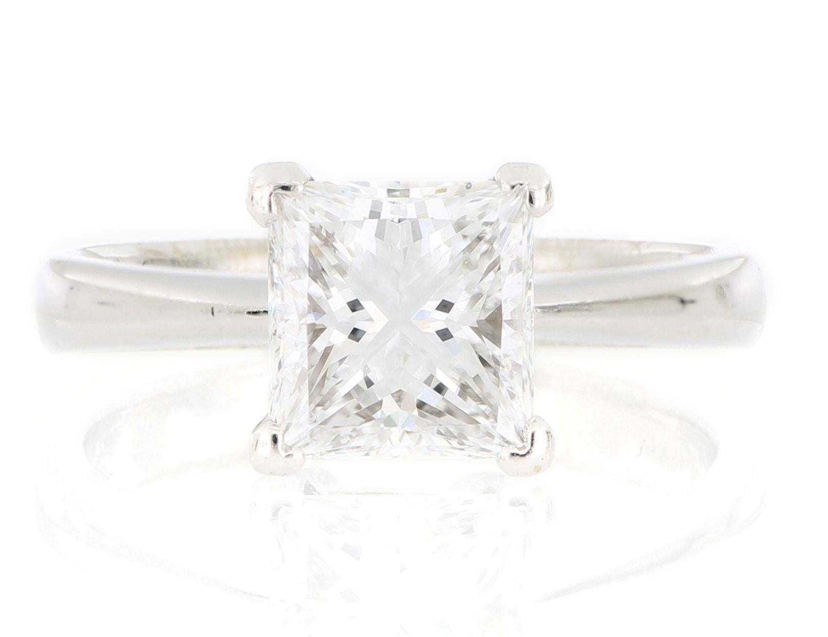 Women's 18 Karat White Gold Diamond Solitaire Ring For Sale