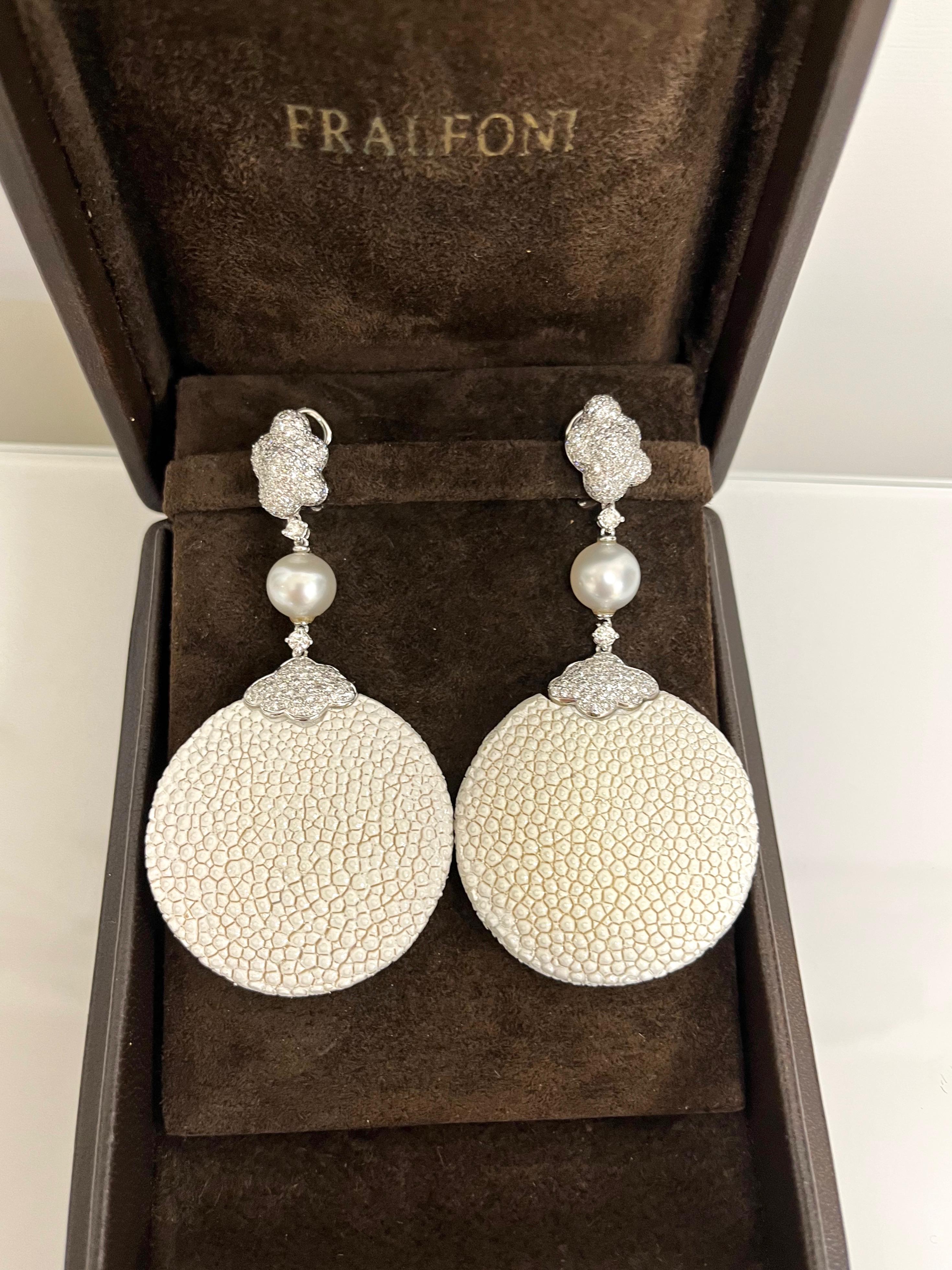 Modern 18 Karat White Gold Diamond South Sea Pearl Stingray Chandelier Earrings For Sale