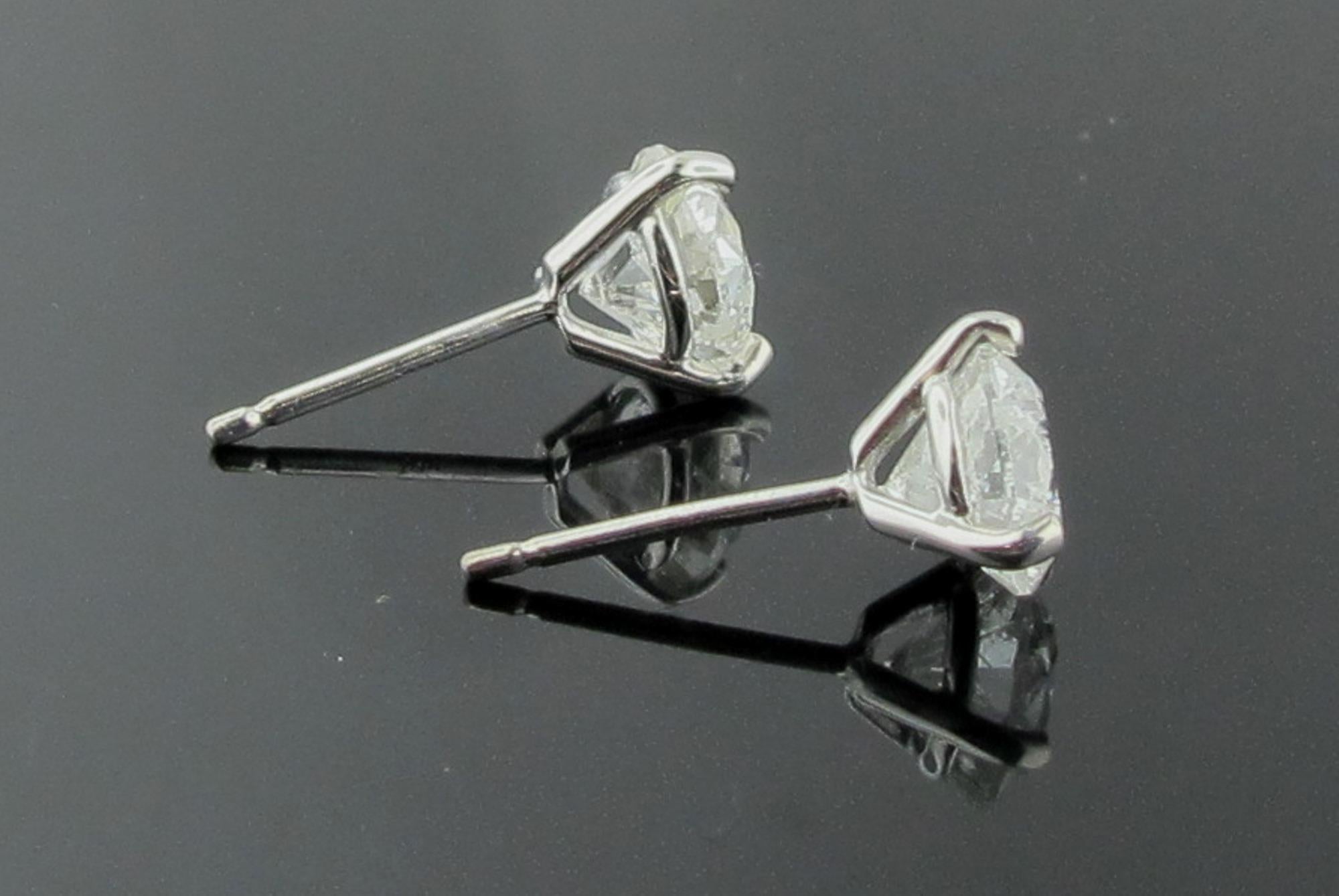 18 Karat White Gold Diamond Stud Earrings 1.98 Carat In Excellent Condition In Palm Desert, CA