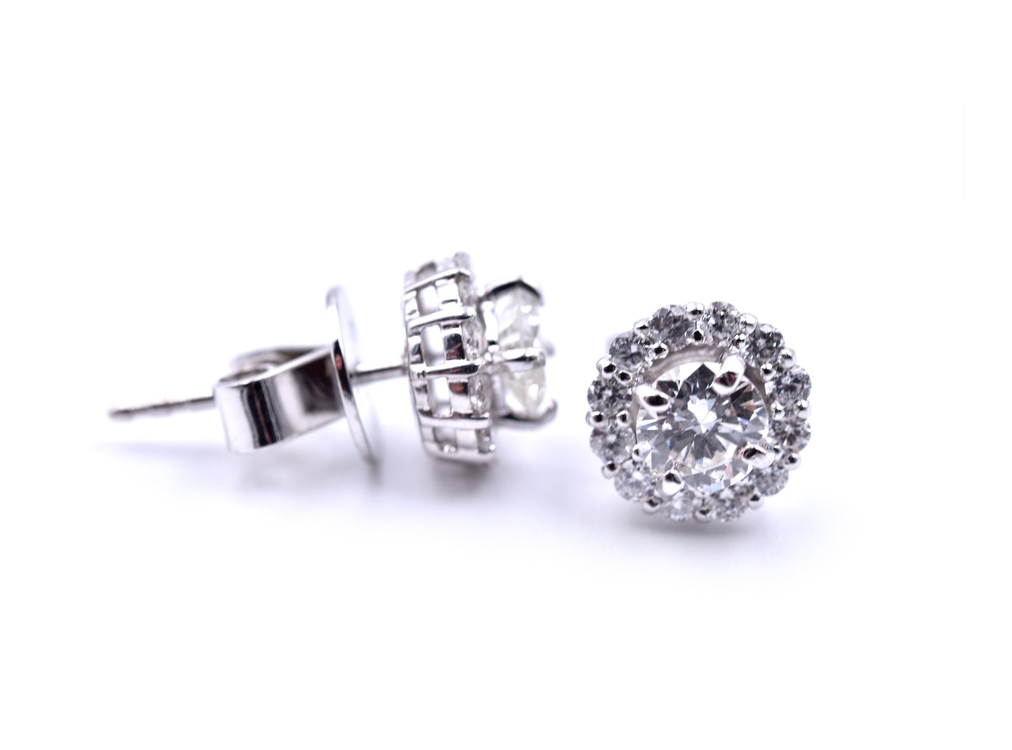 18 Karat White Gold Diamond Stud with Halo Earrings In Excellent Condition In Scottsdale, AZ