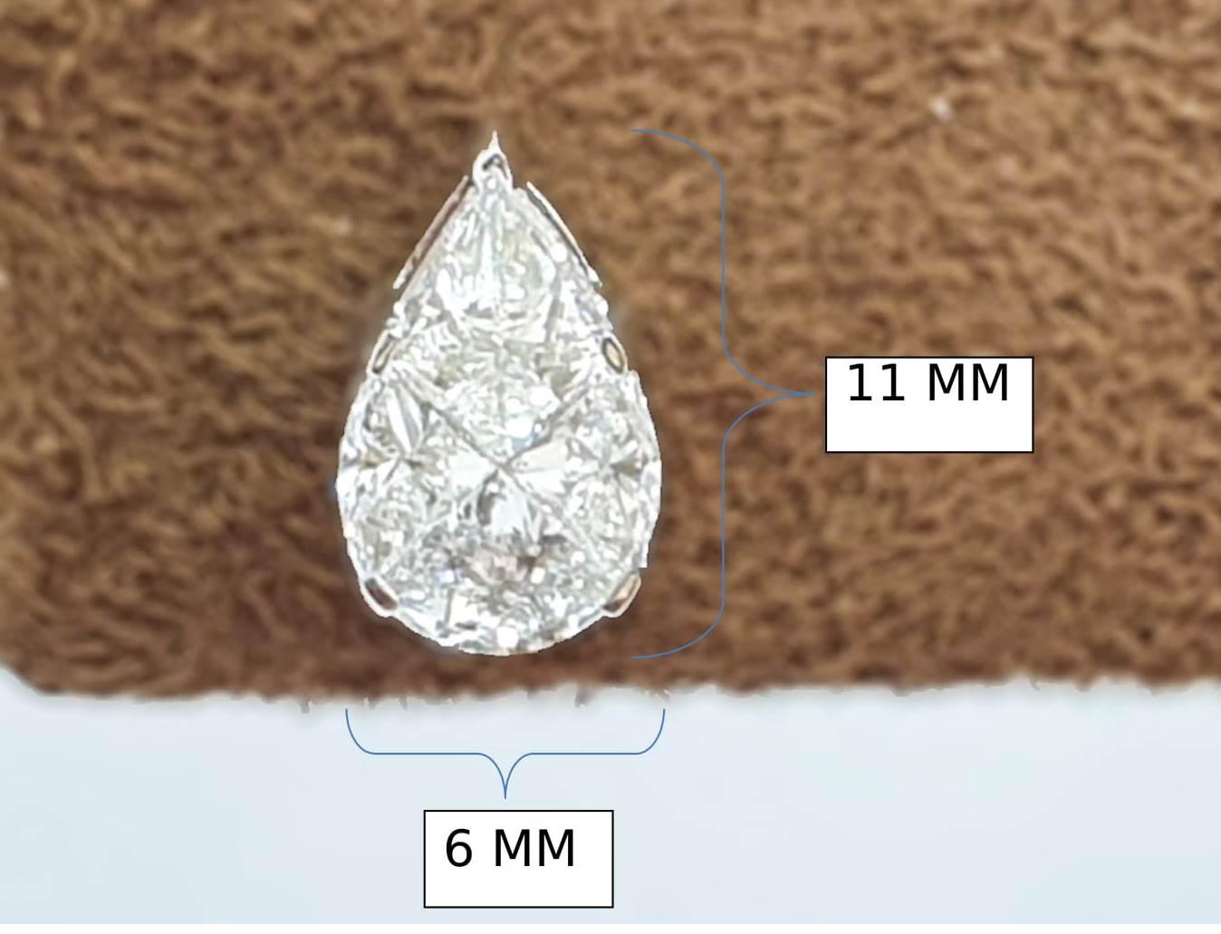 Women's 18 Karat White Gold Diamond Studs For Sale