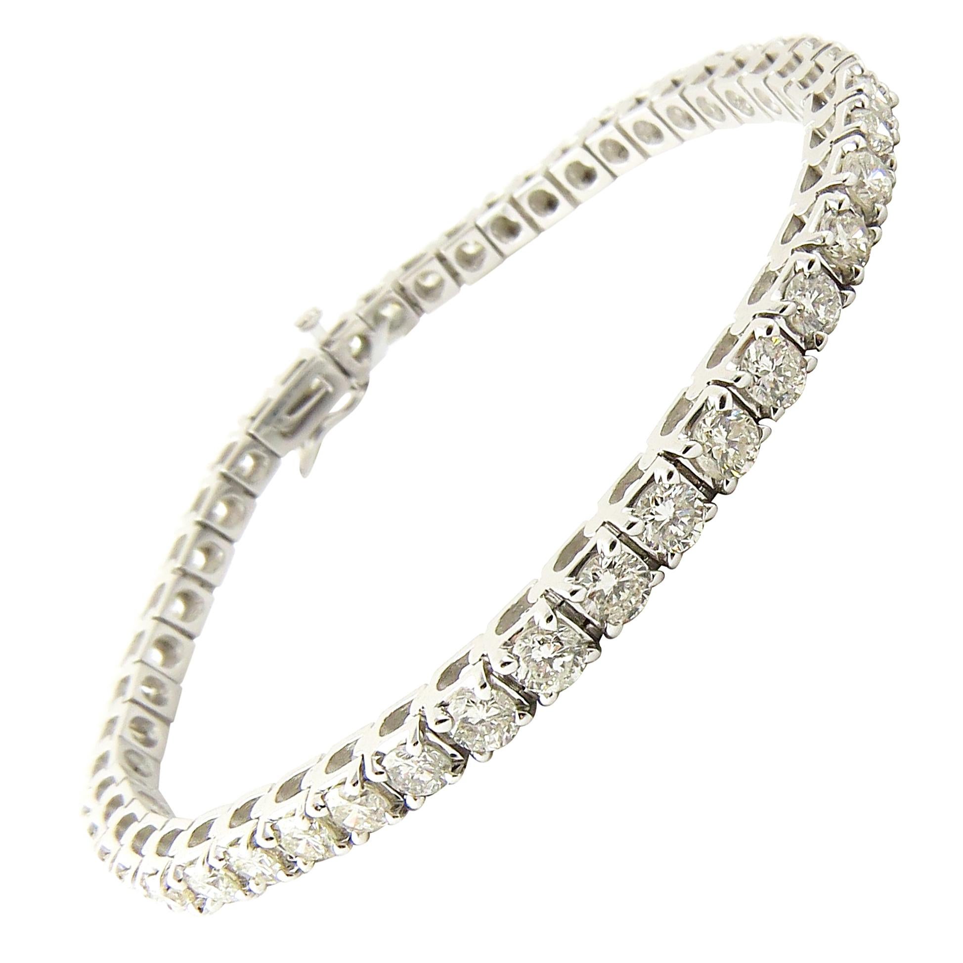 18 Karat White Gold Diamond Tennis Bracelet 5.98 Carat