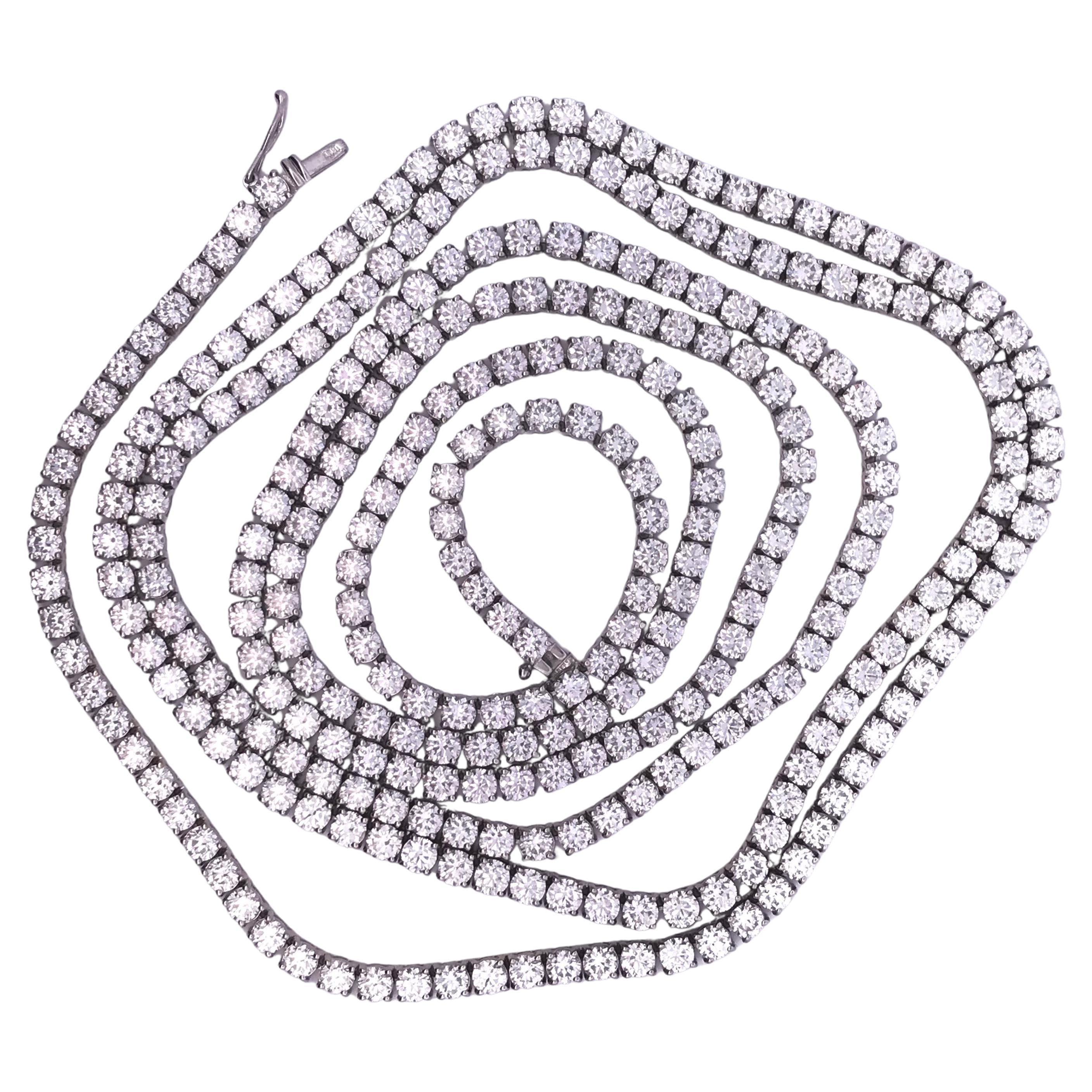 Round Cut 18 Karat White Gold Diamond Tennis Necklace