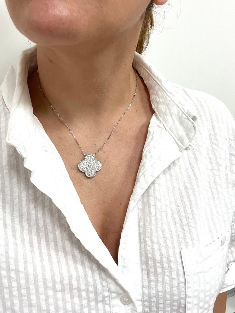 White Gold Necklace Van Cleef And Arpels Magic Alhambra Necklace