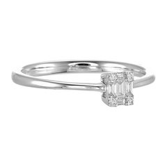 18 Karat White Gold Diamond Engagement Ring