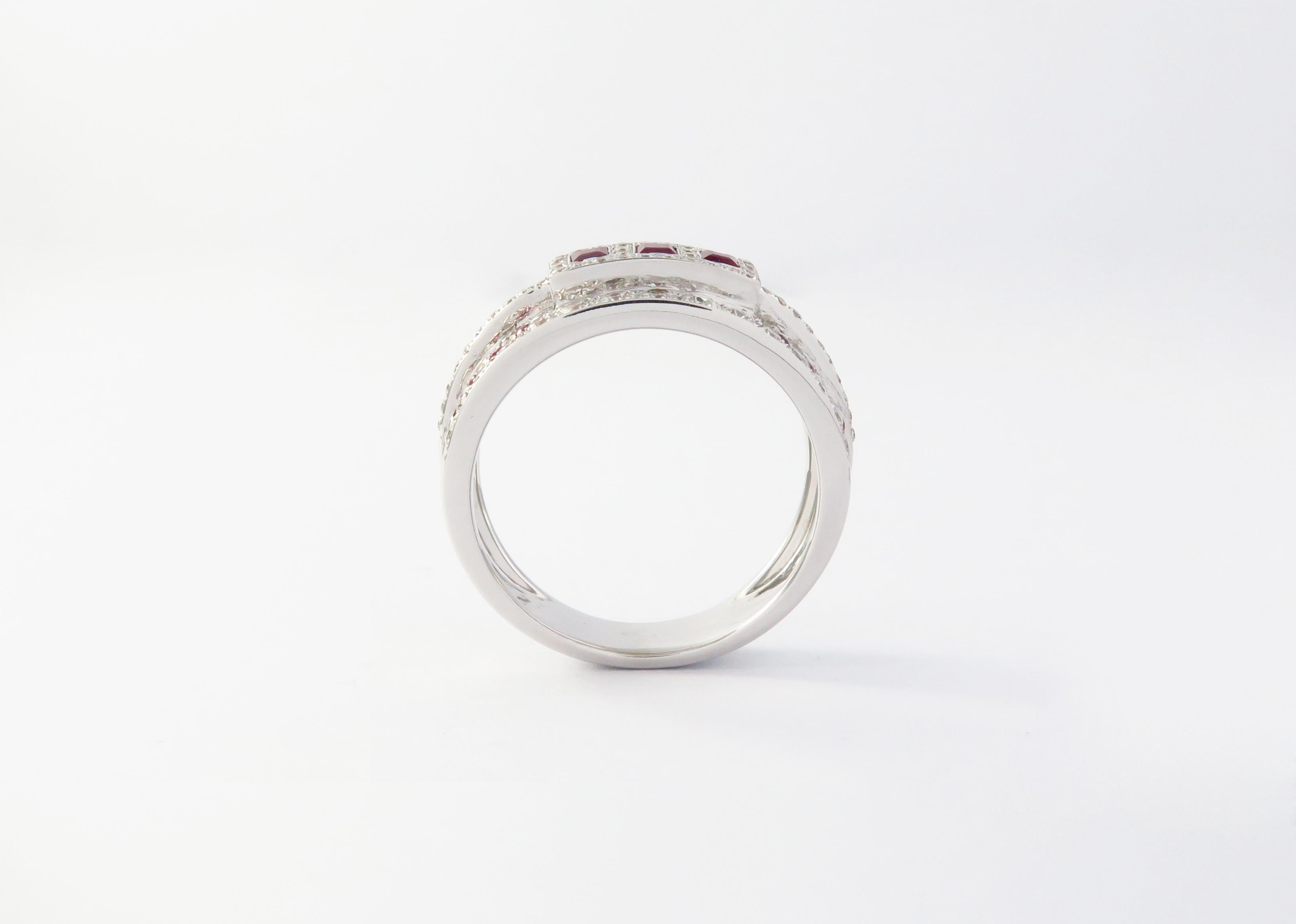 Brilliant Cut 18 Karat White Gold Diamond with Ruby Stone Classic Ring For Sale