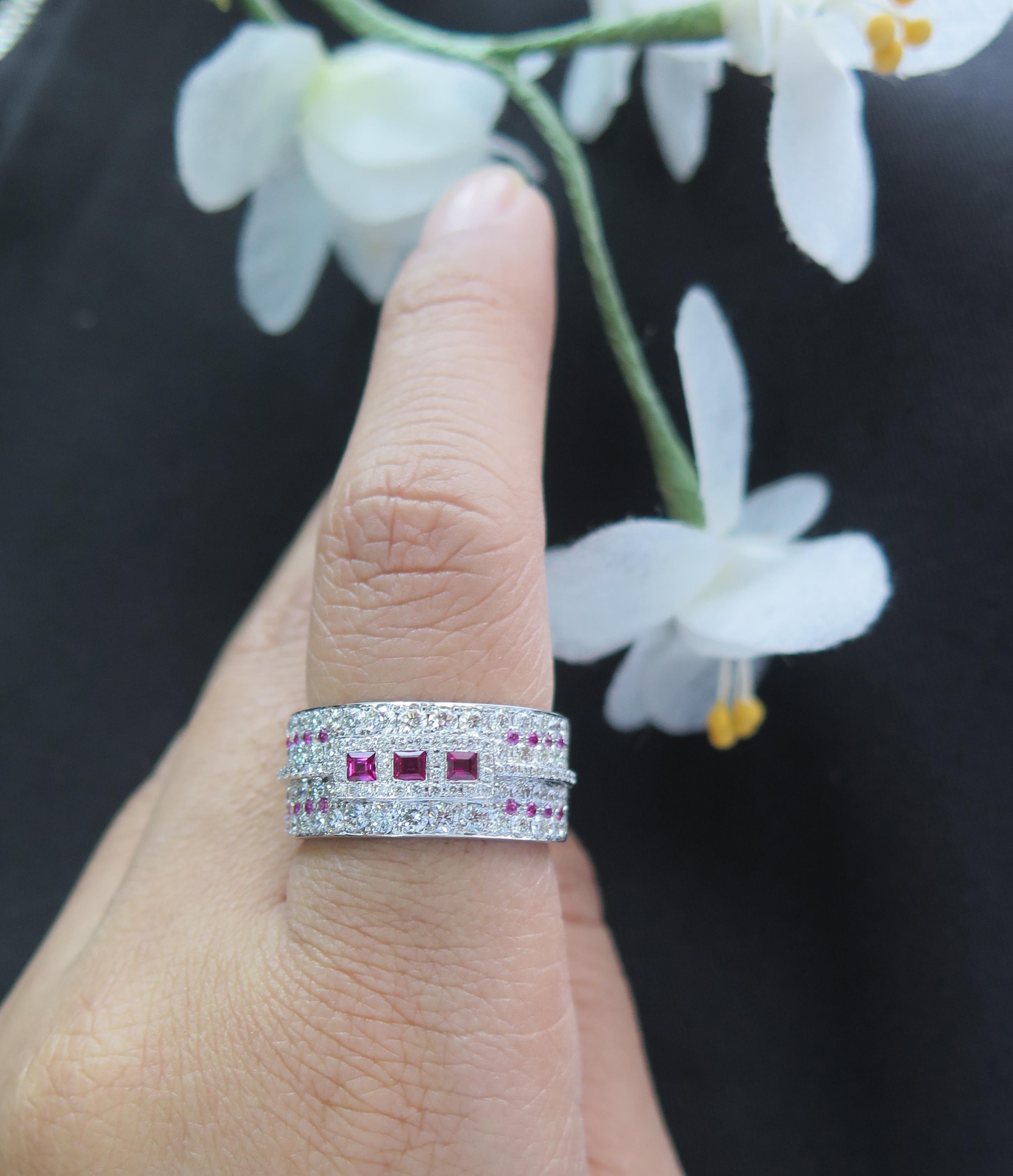 Women's or Men's 18 Karat White Gold Diamond with Ruby Stone Classic Ring For Sale