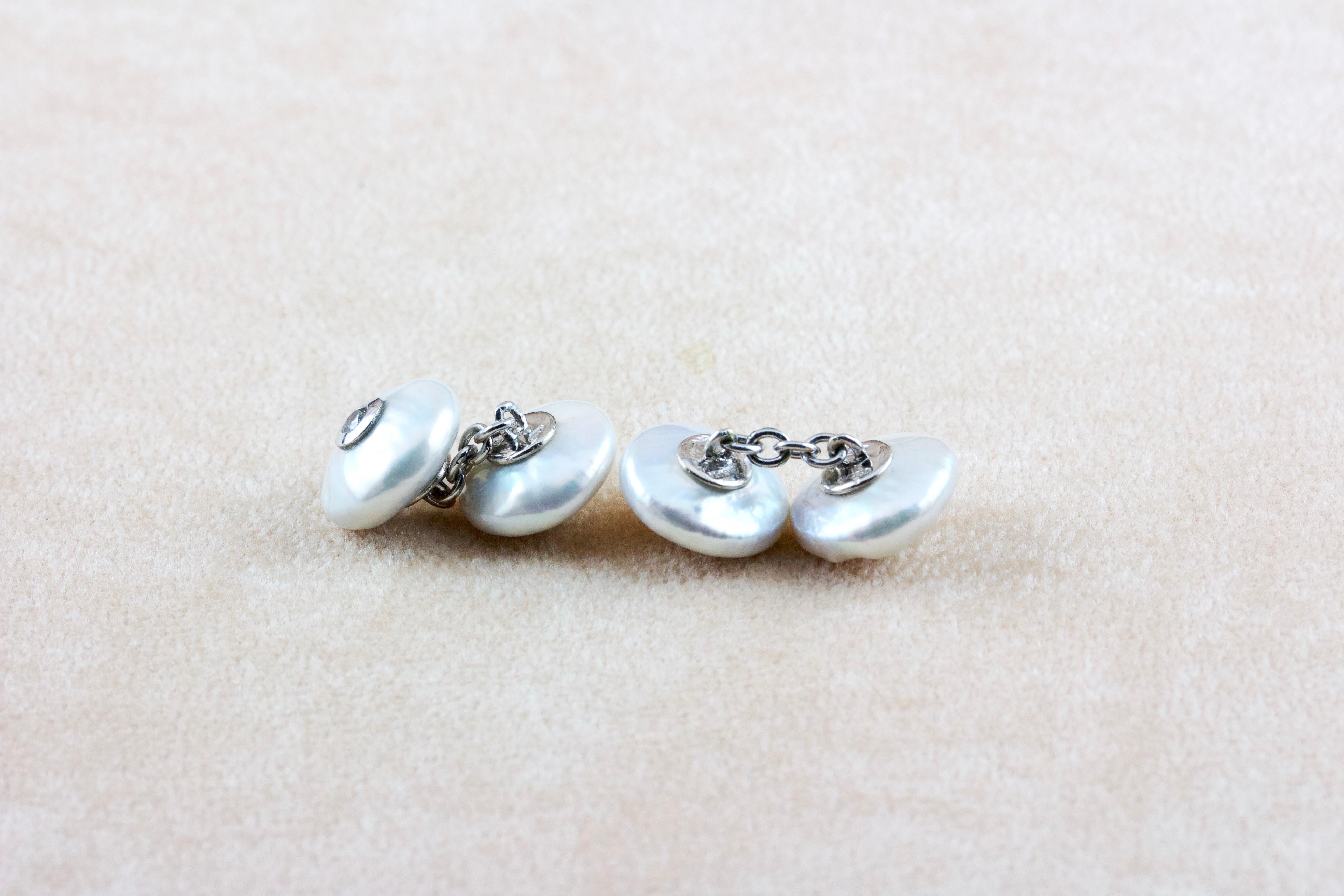 18 Karat White Gold Diamonds Pearl Cufflinks In New Condition For Sale In Milano, IT