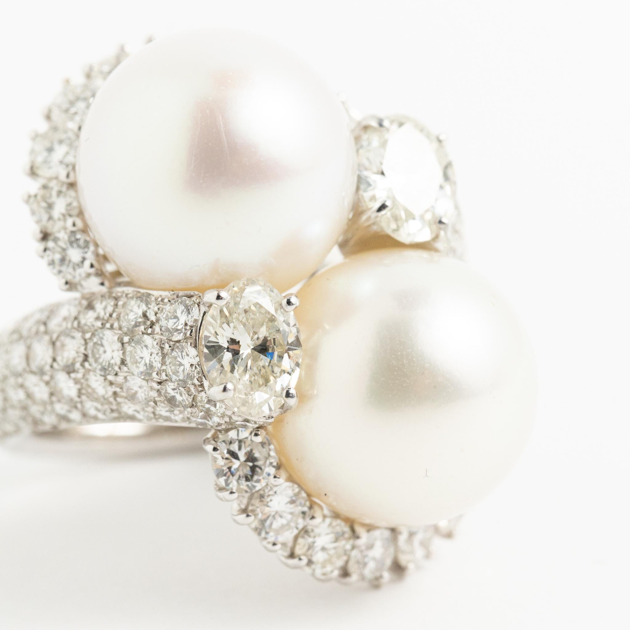 Modern 18 Karat White Gold Diamonds South Sea Pearls Toi Et Moi Cocktail Ring For Sale