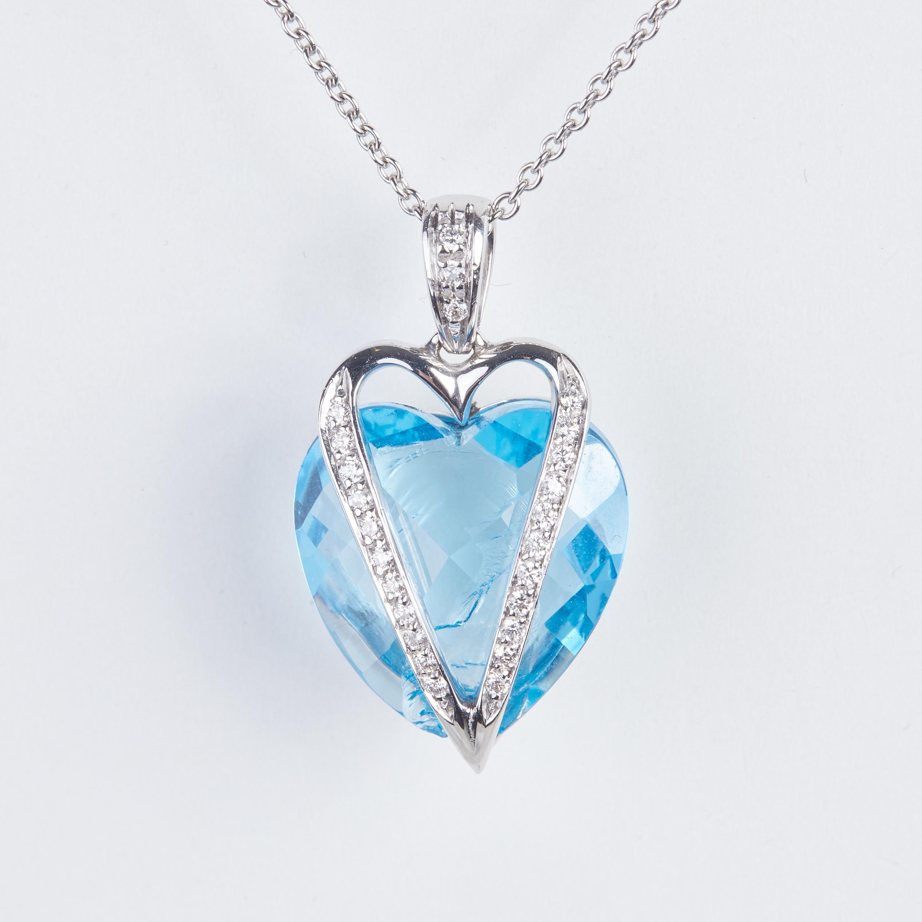 18 Karat White Gold  Diamonds  and Topaz Pendant Necklace

25 Diamonds 0.25 ct. G-SI

1 Topaz 17.46 ct




Founded in 1974, Gianni Lazzaro is a family-owned jewelery company based out of Düsseldorf, Germany.
Although rooted in Germany, Gianni