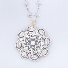 18 Karat White Gold Duomo Pendant with White Diamonds and Natural Pearls