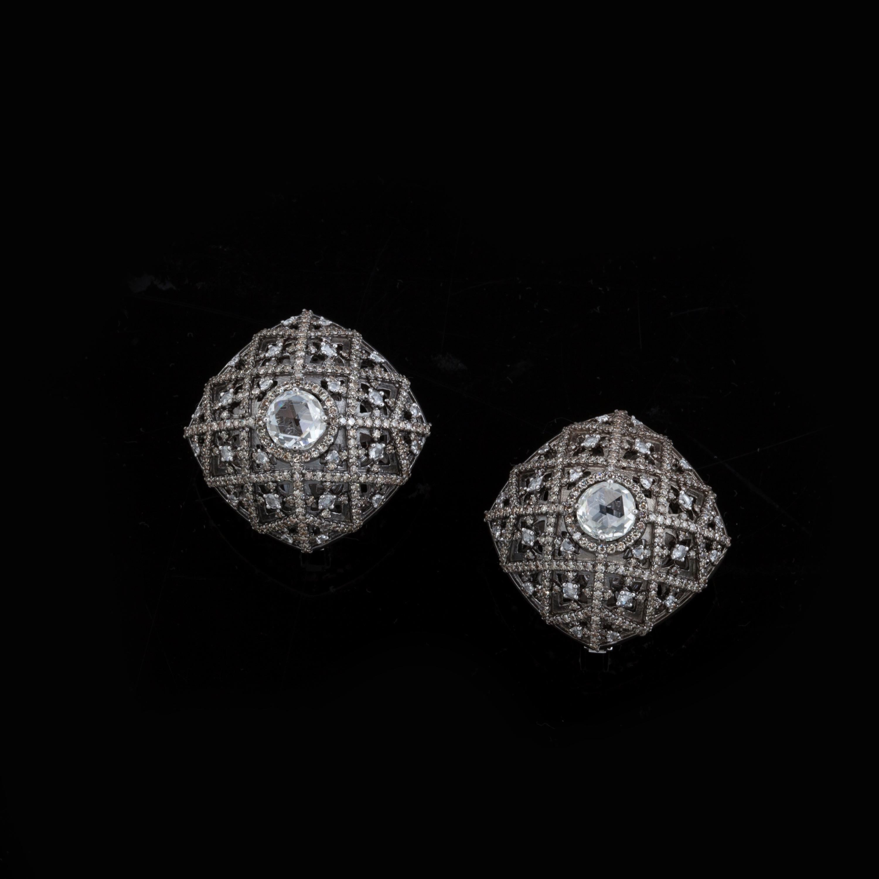Contemporary 18 Karat White Gold St. Andres Cathedral Earrings with Rose Cut Diamonds For Sale