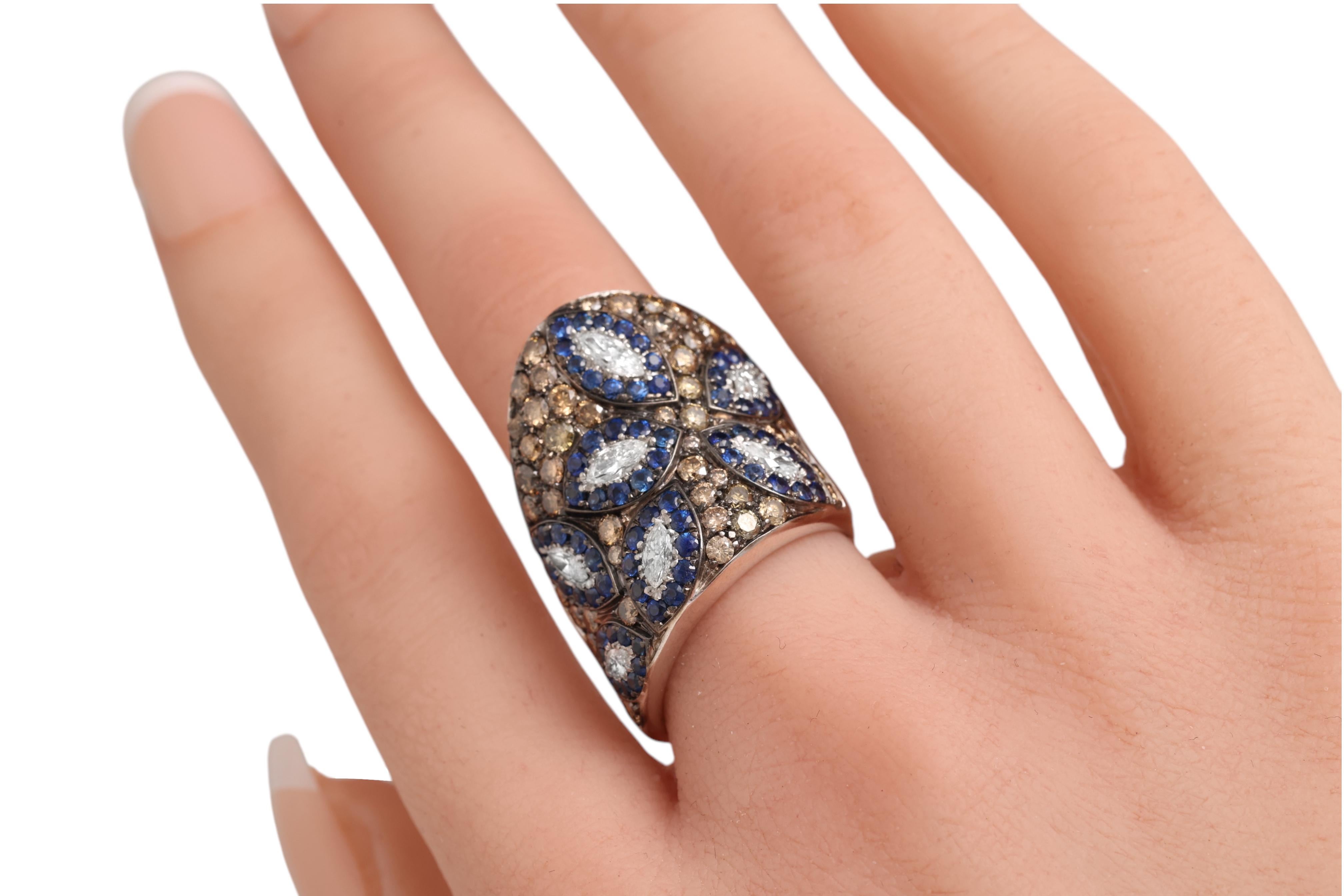 18 Karat Weißgold Kuppelring mit Saphir und 3,85 Karat weißen, braunen Diamanten im Angebot 5