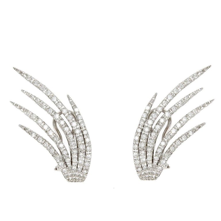 White Gold 18 Karat and Diamonds Earrings For Sale at 1stdibs