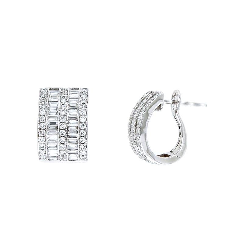 Modern Diamonds ct 1.54. Earrings in 18 Kt White Gold. Made in Italy For Sale