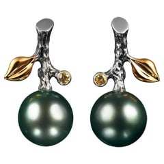 18 Karat White Gold Earrings with Dark Tahitian Pearl and Yellow Sapphires 