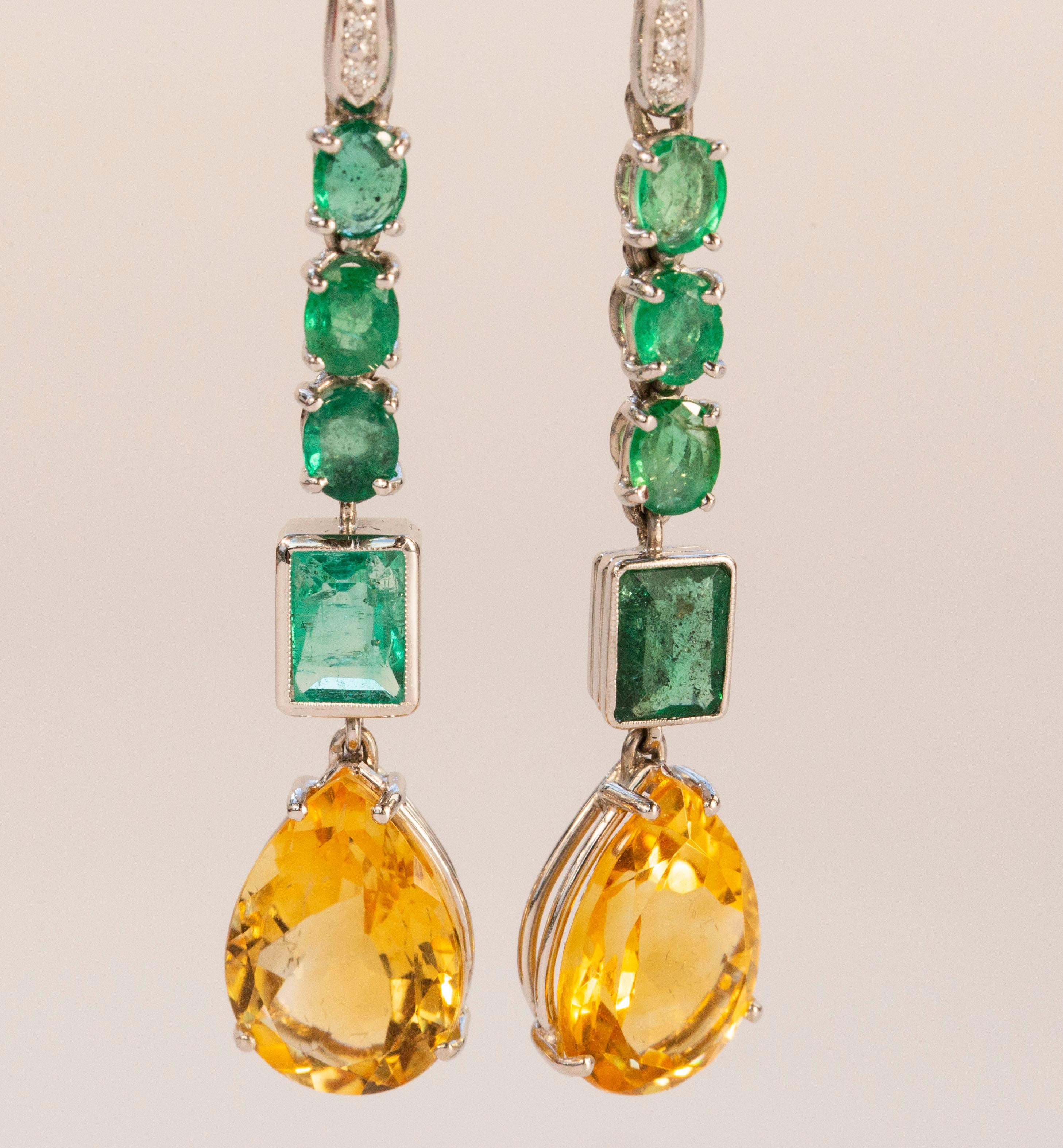 Ohrringe aus 18 Karat Weißgold mit  Smaragd, Diamant und Citrin  (Tropfenschliff) im Angebot