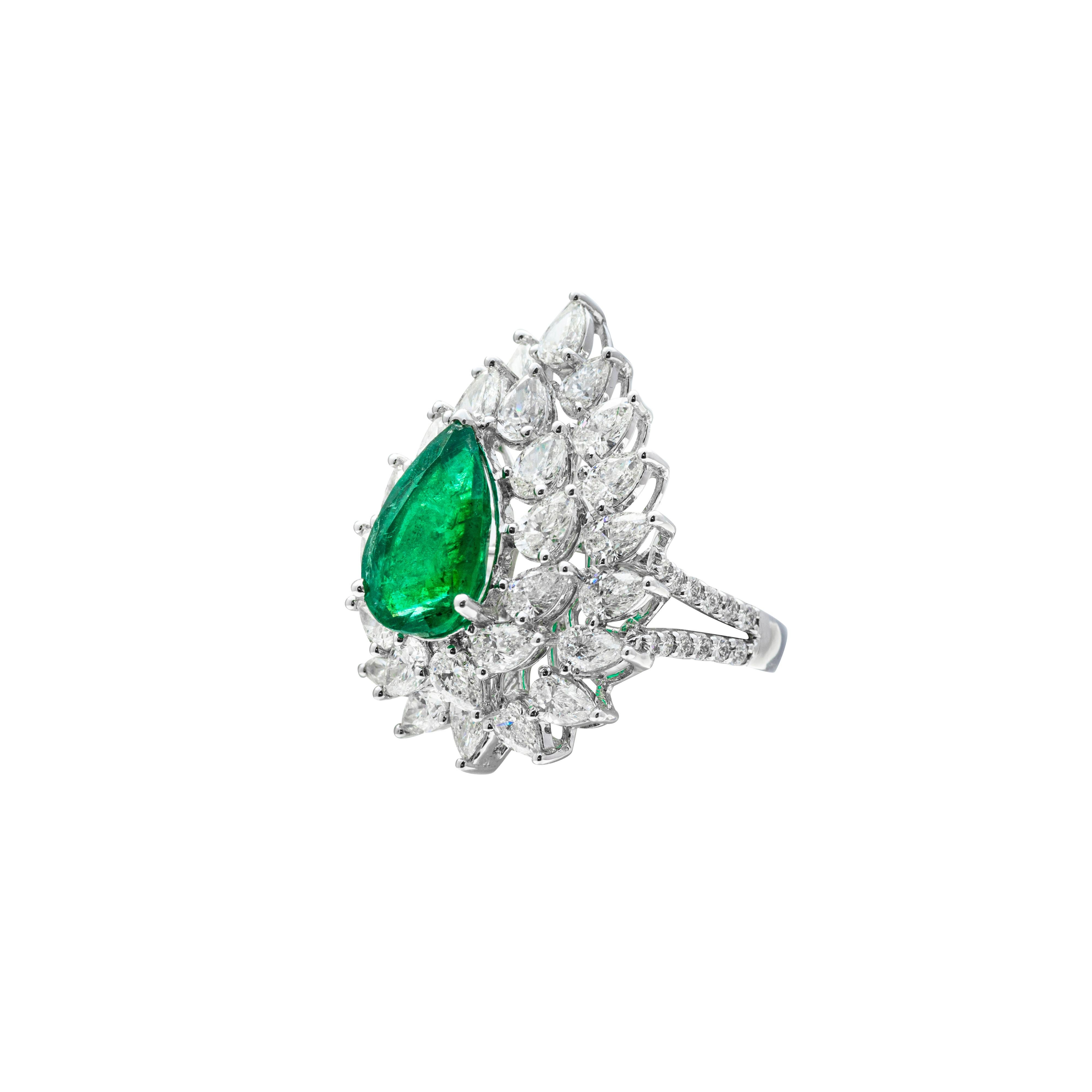 18 Karat White Gold Emerald And Diamond Cocktail Ring

Beautifully crafted cocktail ring set in 18 Karat white gold studded with a stunning zambian emerald and brilliant cut diamonds. This is ideal for evening wear.

US Size - 5
Emerald -