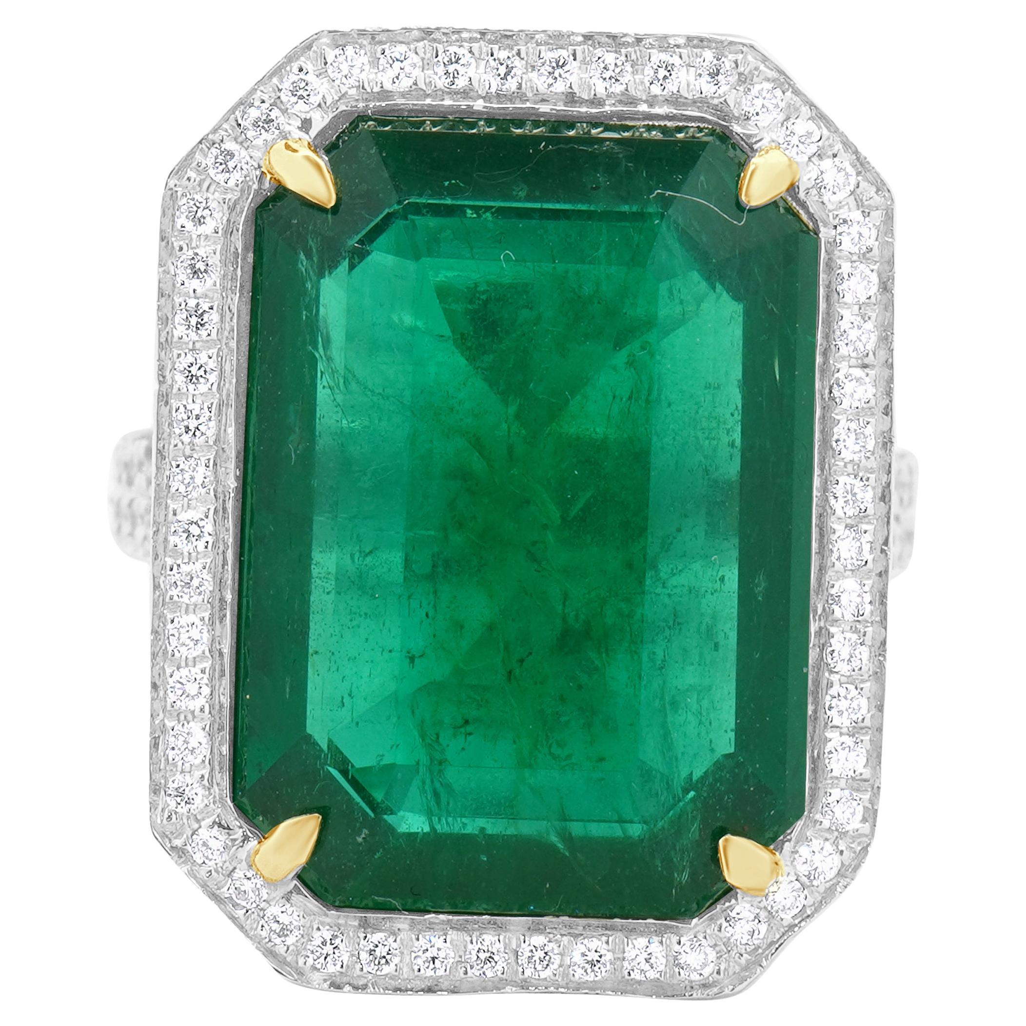 18 Karat White Gold Emerald and Diamond Cocktail Ring For Sale