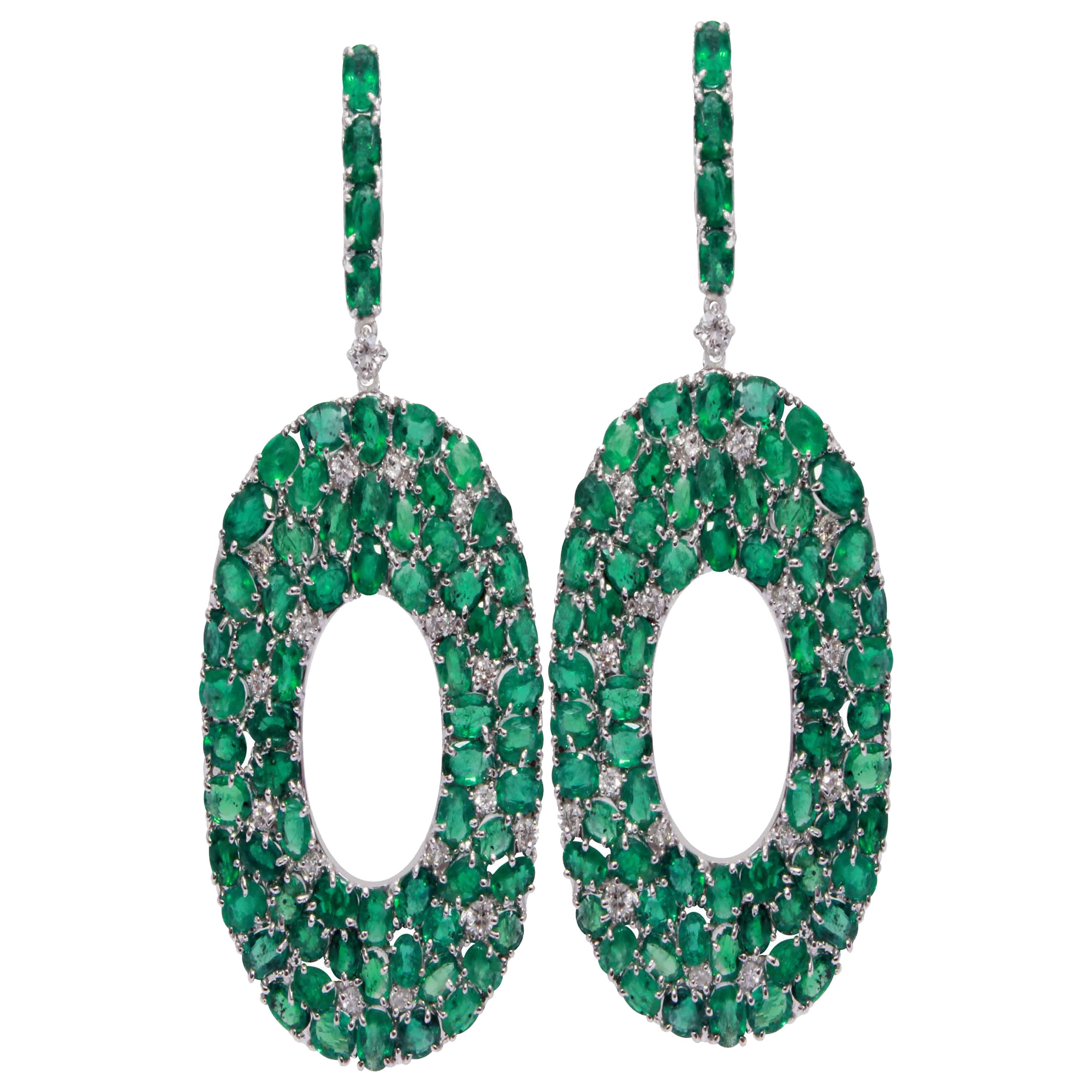 18K White Gold Emerald and Diamond Earring For Sale
