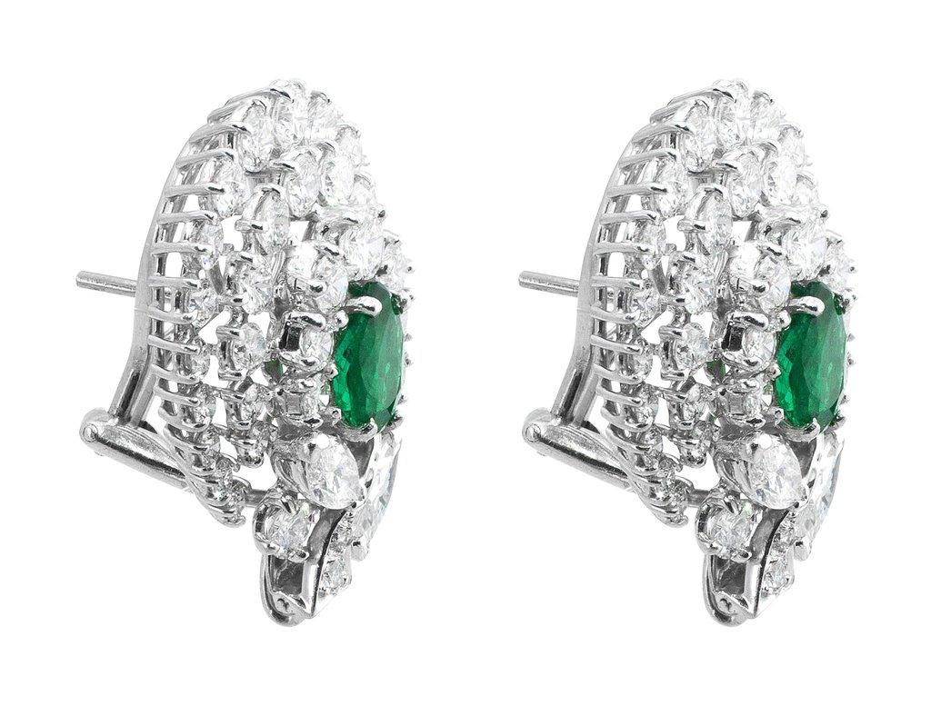 Pear Cut 18 Karat White Gold Emerald and Diamond Earrings For Sale