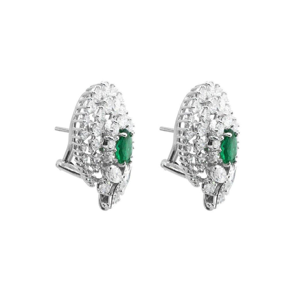 18 Karat White Gold Emerald and Diamond Earrings For Sale at 1stDibs