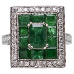 18 Karat White Gold Emerald and Diamond Fashion Ring