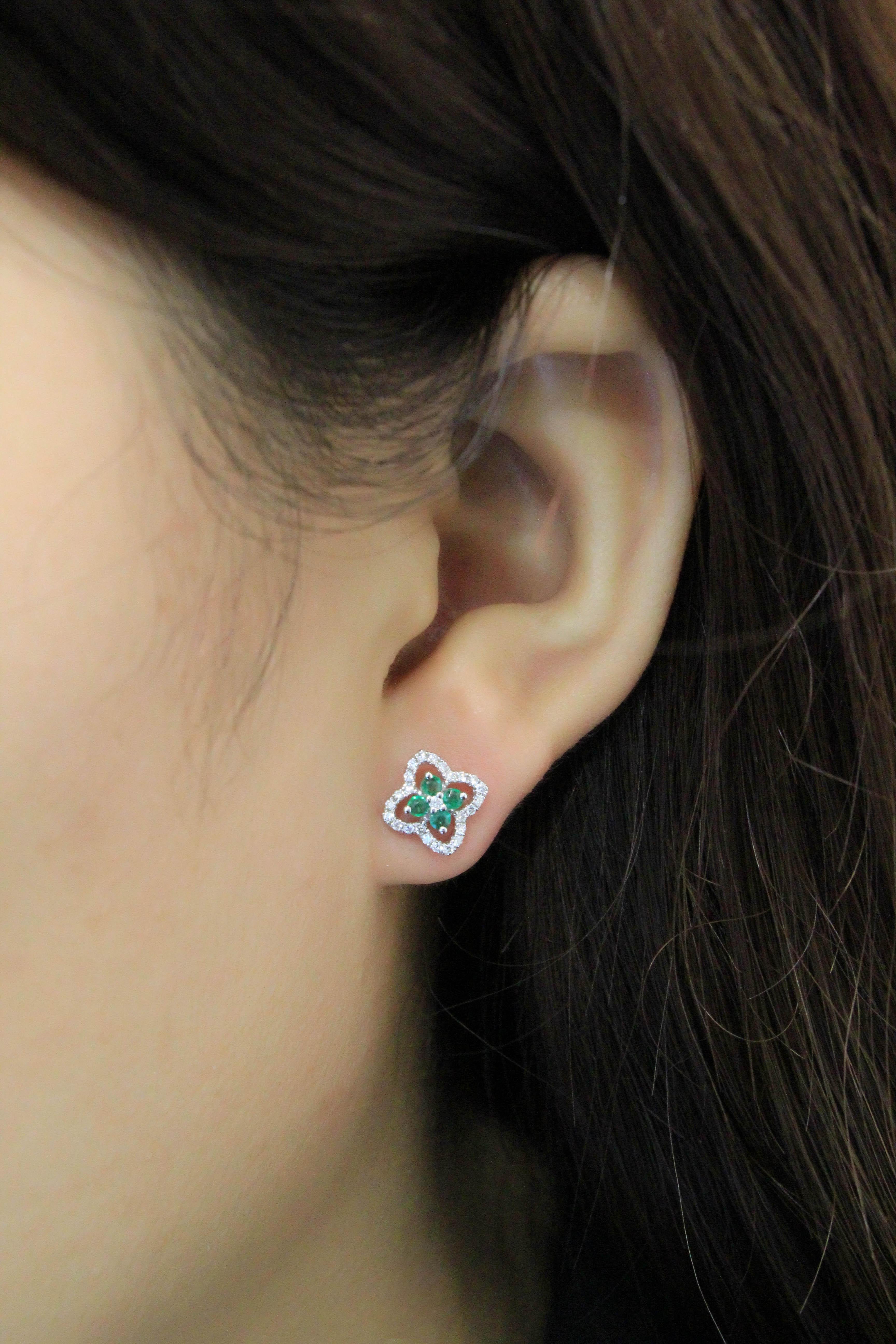 Contemporary 18 Karat White Gold Emerald and Diamond Four-Leaf Clover Earring For Sale