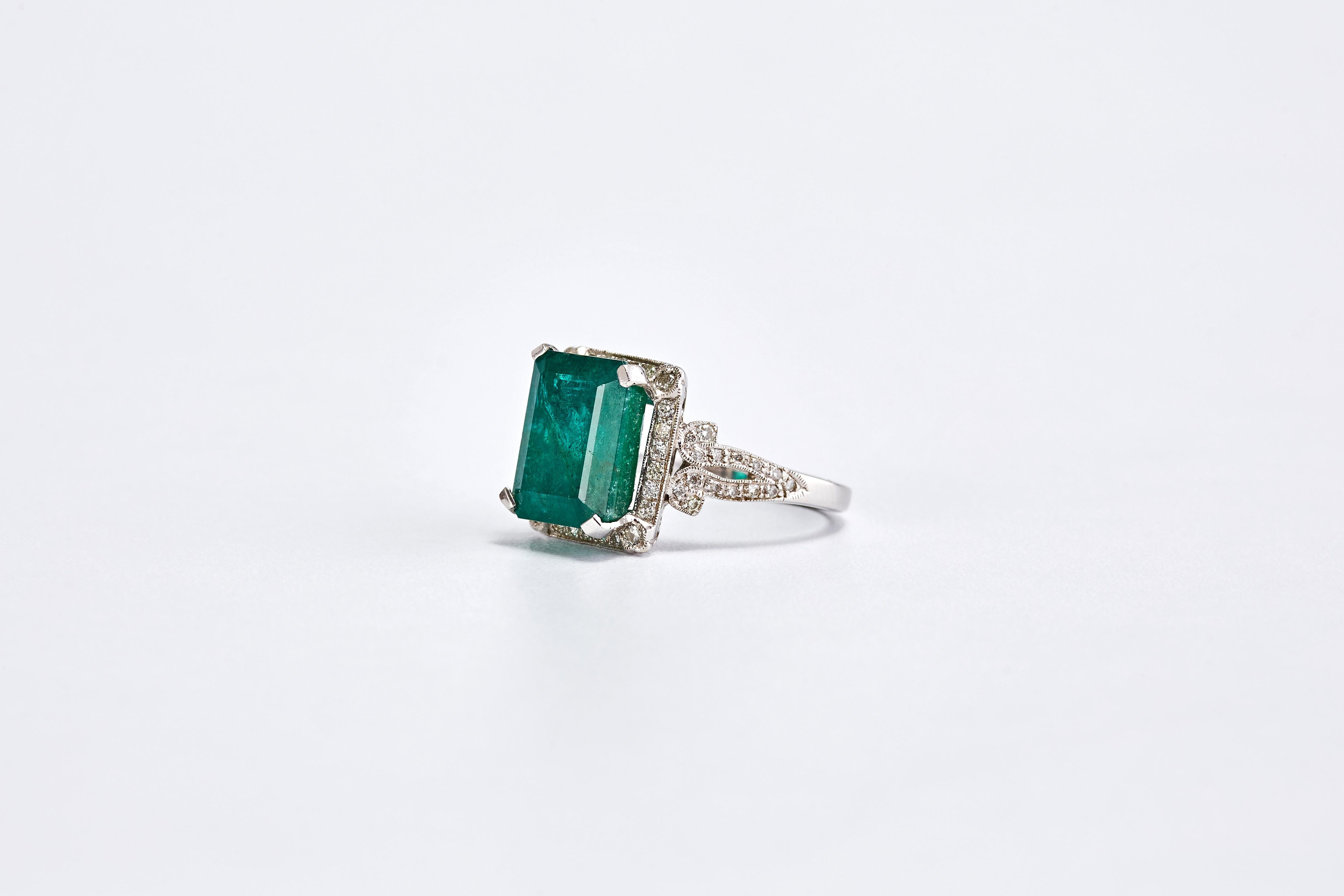 Princess Cut 18 Karat White Gold Emerald and Diamond Ring For Sale