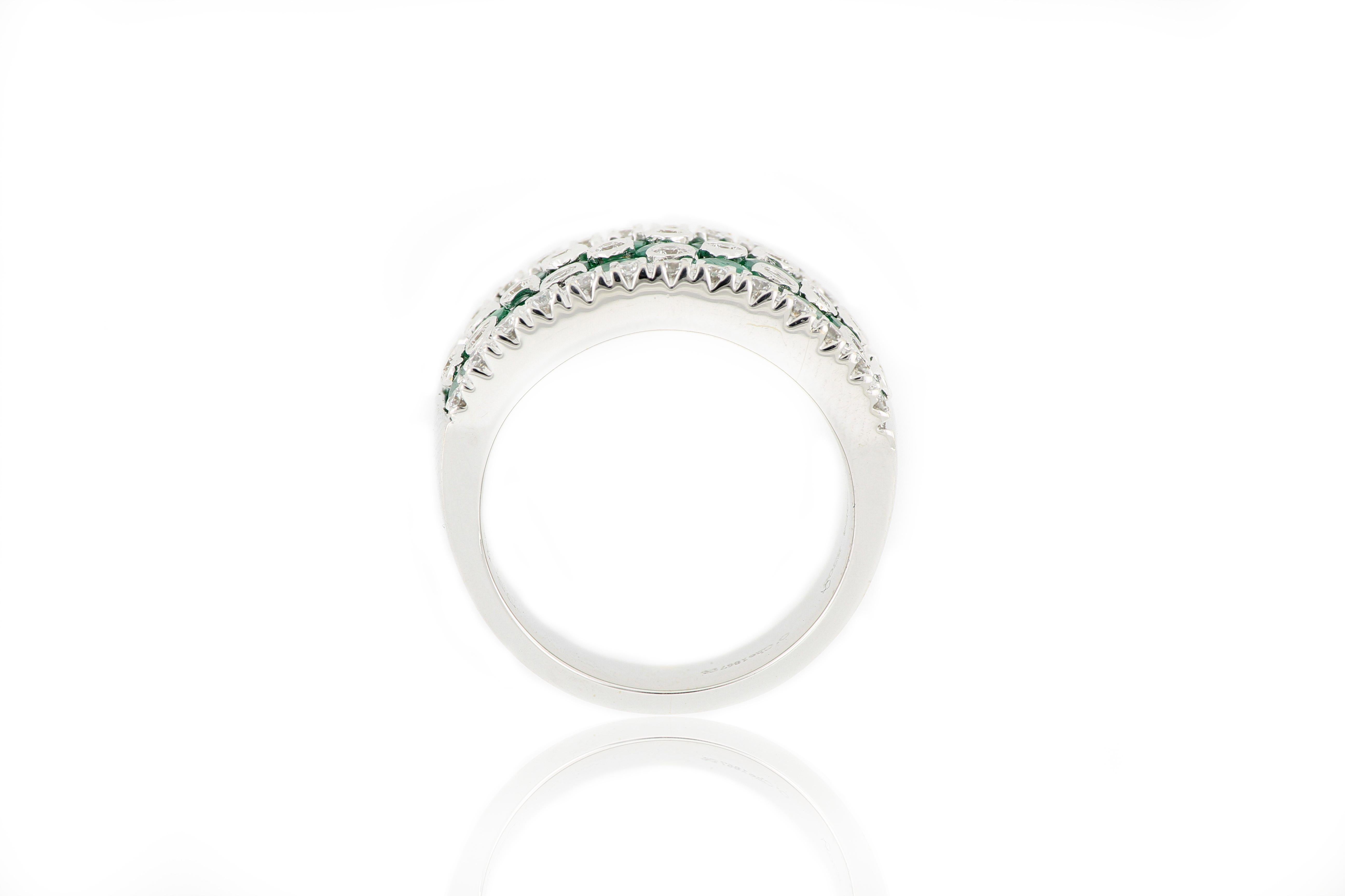 Brilliant Cut 18 Karat White Gold Emerald and Diamond Ring For Sale