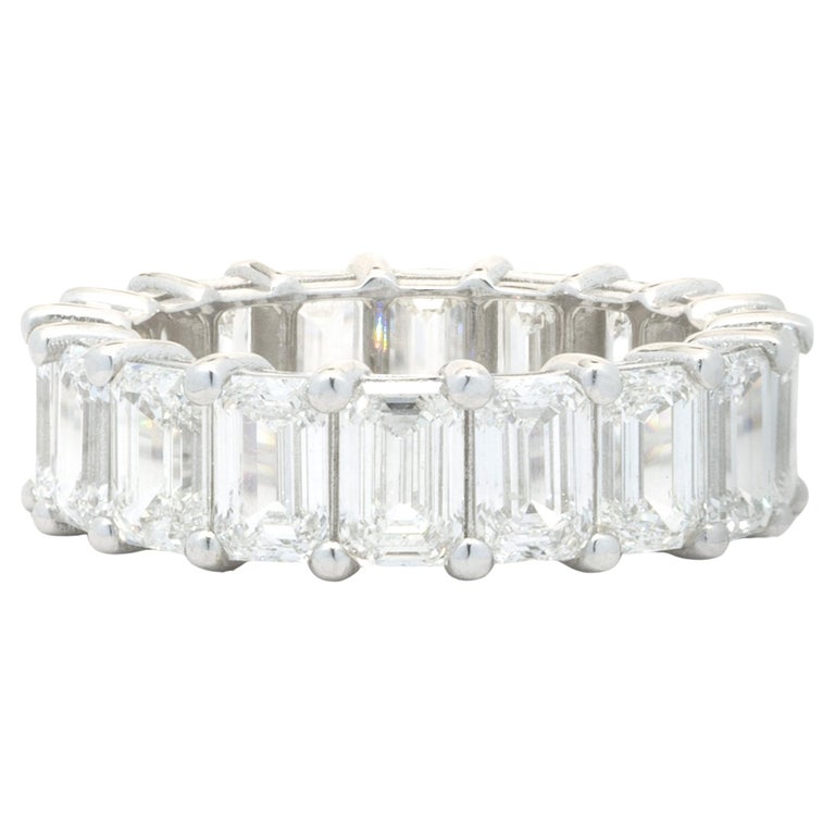 18 Karat White Gold Emerald Cut Diamond Eternity Band For Sale at 1stDibs