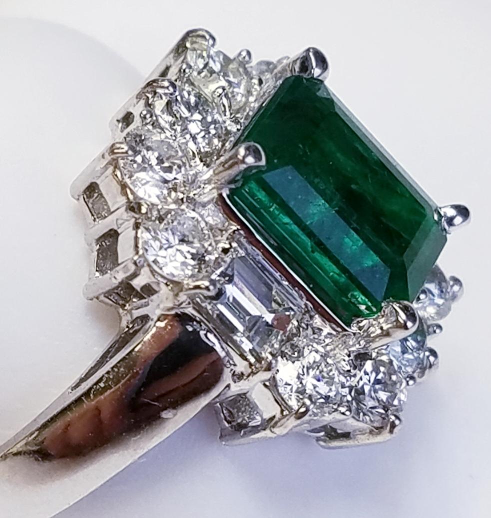 Women's or Men's 18 Karat White Gold Emerald Cut Emerald and Diamond Ring 17235