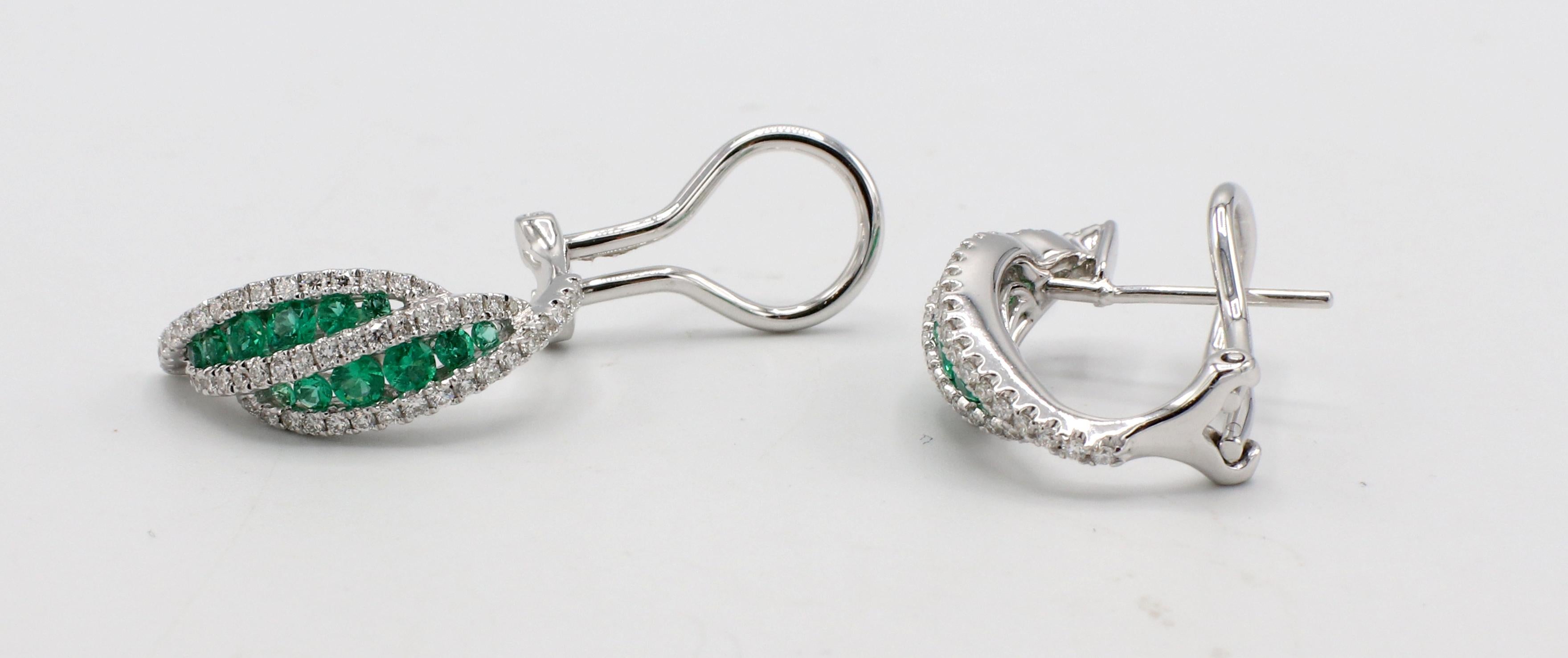Round Cut 18 Karat White Gold Emerald & Natural Diamond Huggie Hoop Earrings
