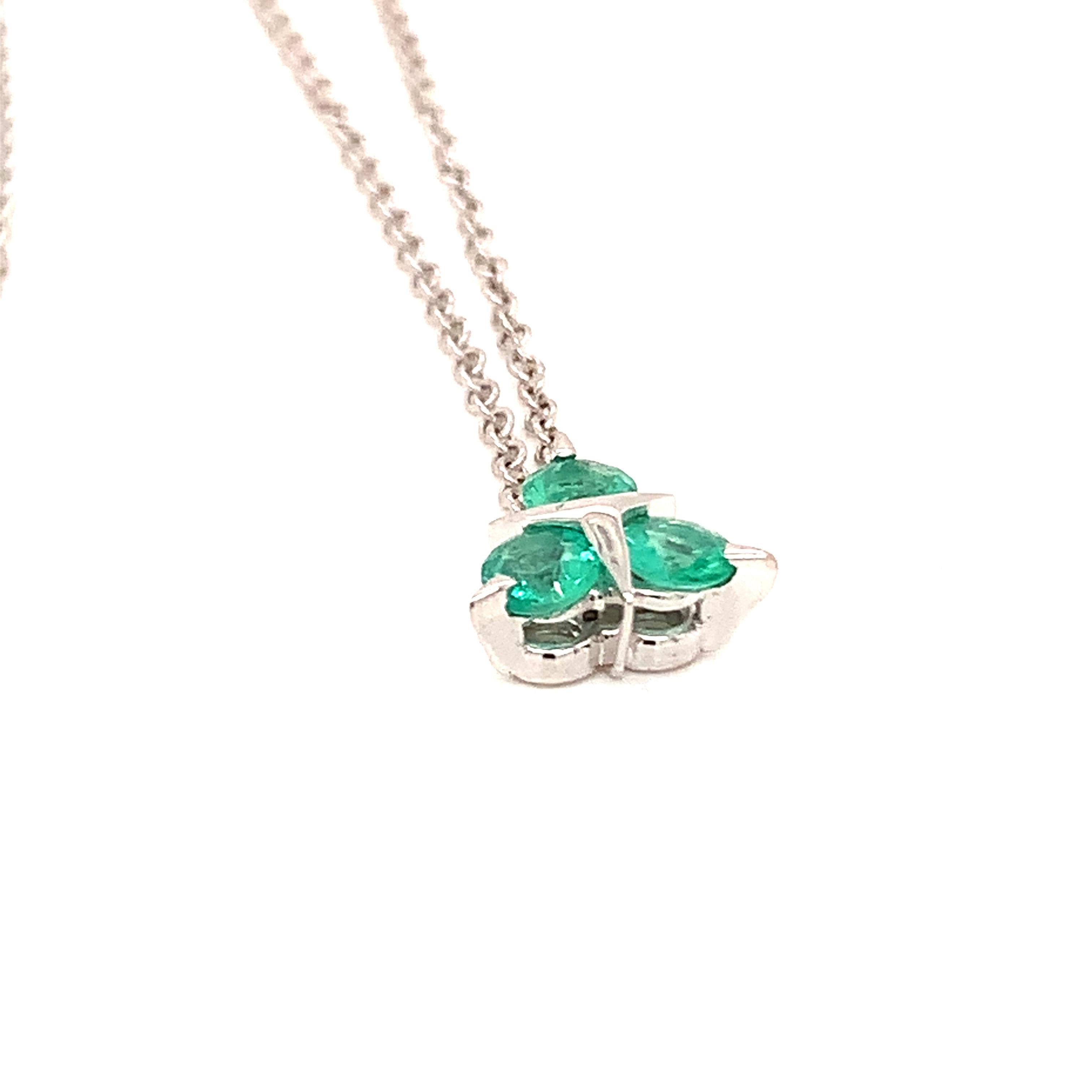 18 Karat White Gold Emerald Garavelli Pendant with Chain In New Condition For Sale In Valenza, IT