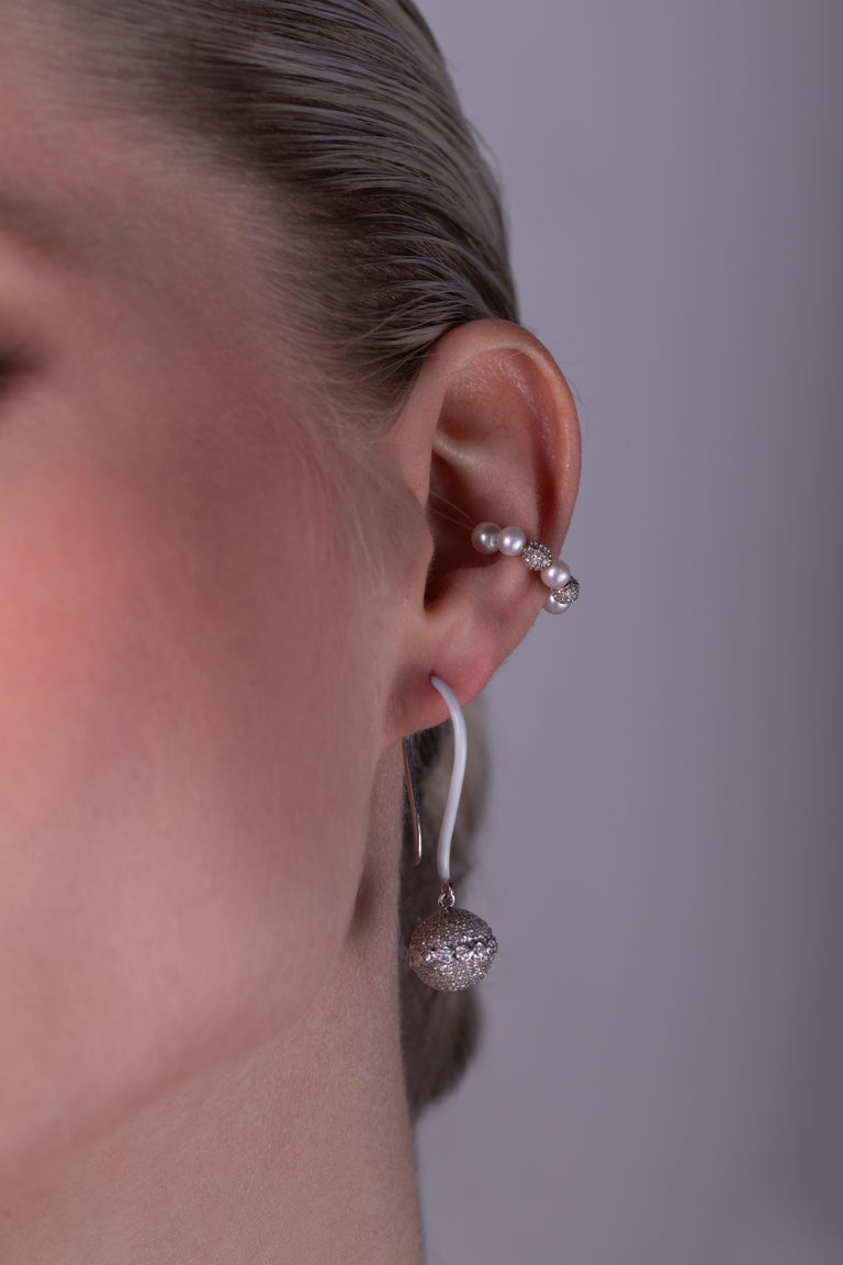 18 Karat White Gold Encrusted Diamonds Ear Cuff with AAA Akoya Pearls For Sale at 1stDibs