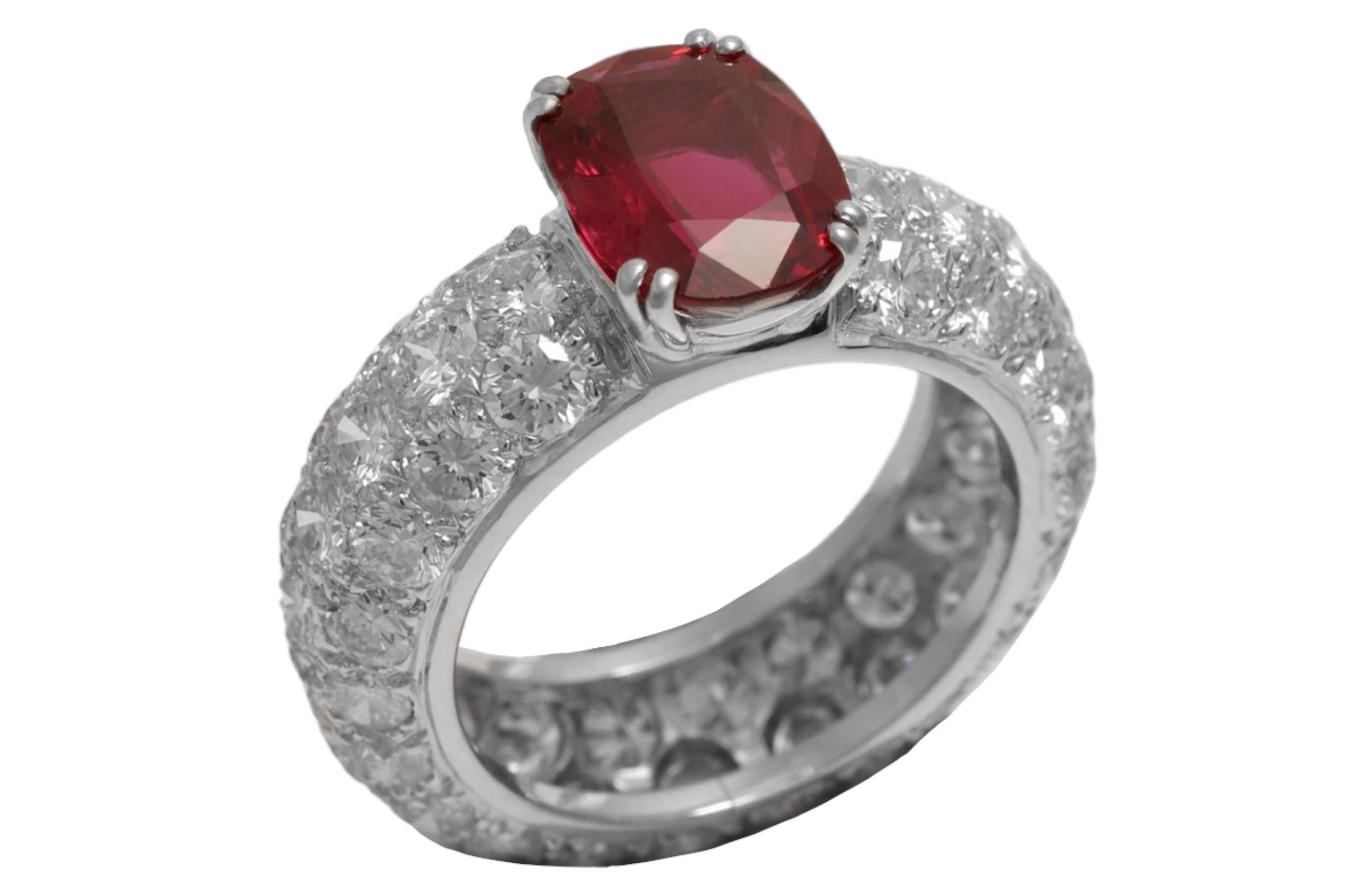 Bague d'éternité en or blanc 18 carats avec diamants 3,03 carats et rubis rouge vif certifié GRS en vente 5