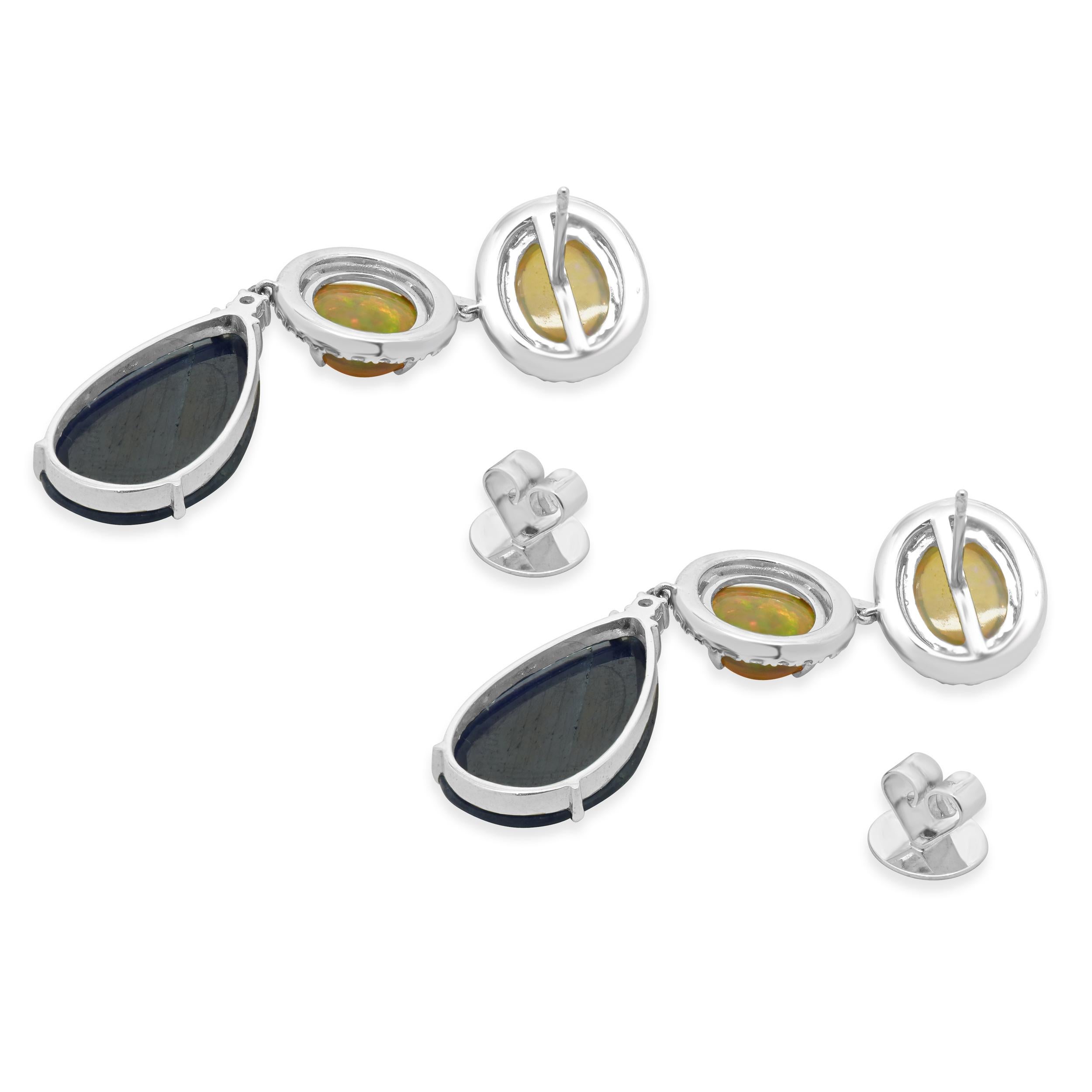 18 Karat Weißgold Äthiopischer Opal, Saphir und Diamant-Tropfen-Ohrringe (Cabochon) im Angebot