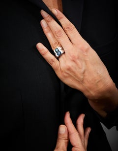 18 Karat Brushed White Gold Ring with 1.15 Carat Blue Tourmaline and Diamonds