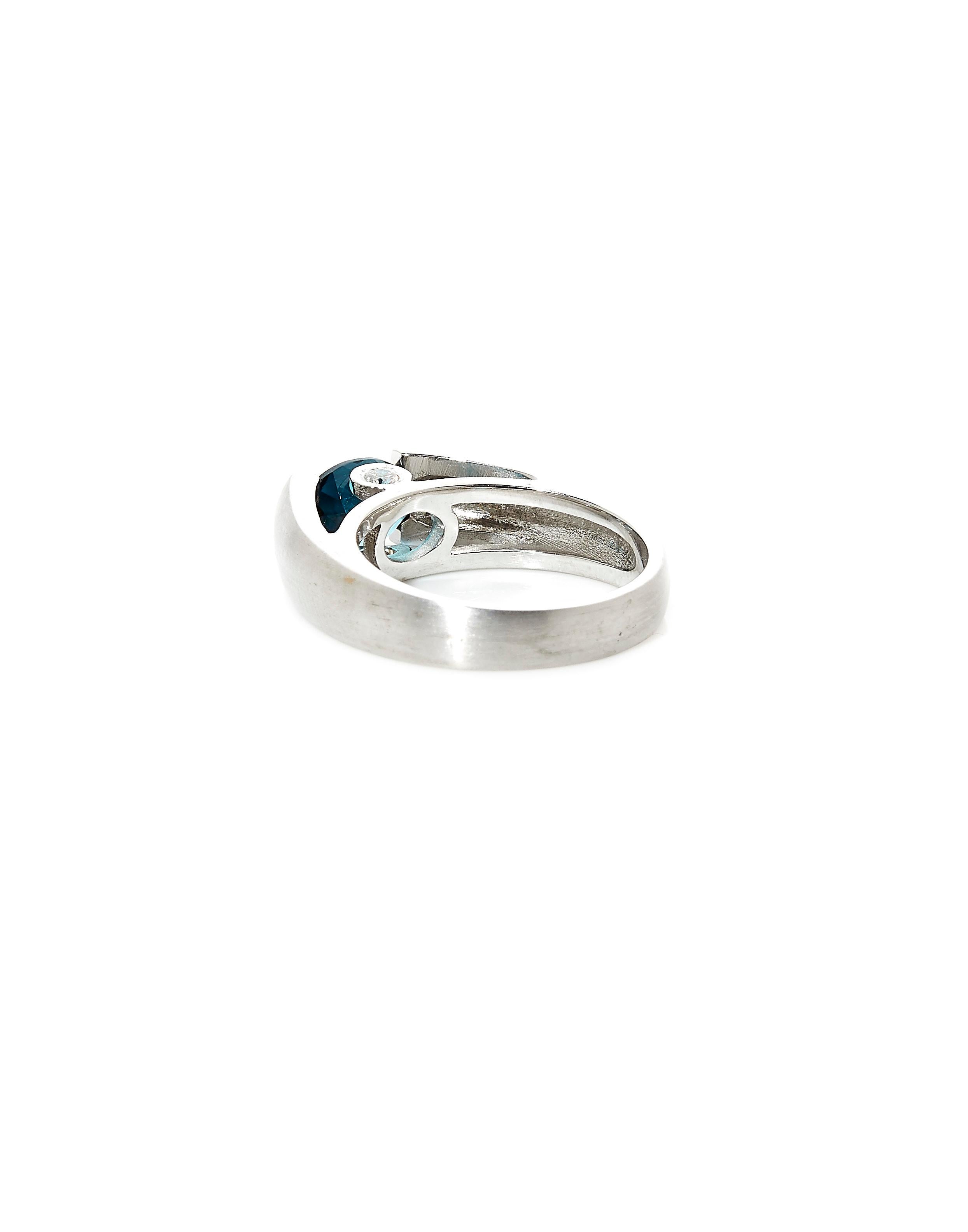 Women's or Men's 18 Karat Brushed White Gold Ring with 1.15 Carat Blue Tourmaline and Diamonds For Sale