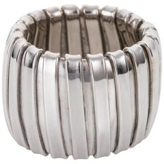 18 Karat White Gold Expandable and Flexible Band Ring