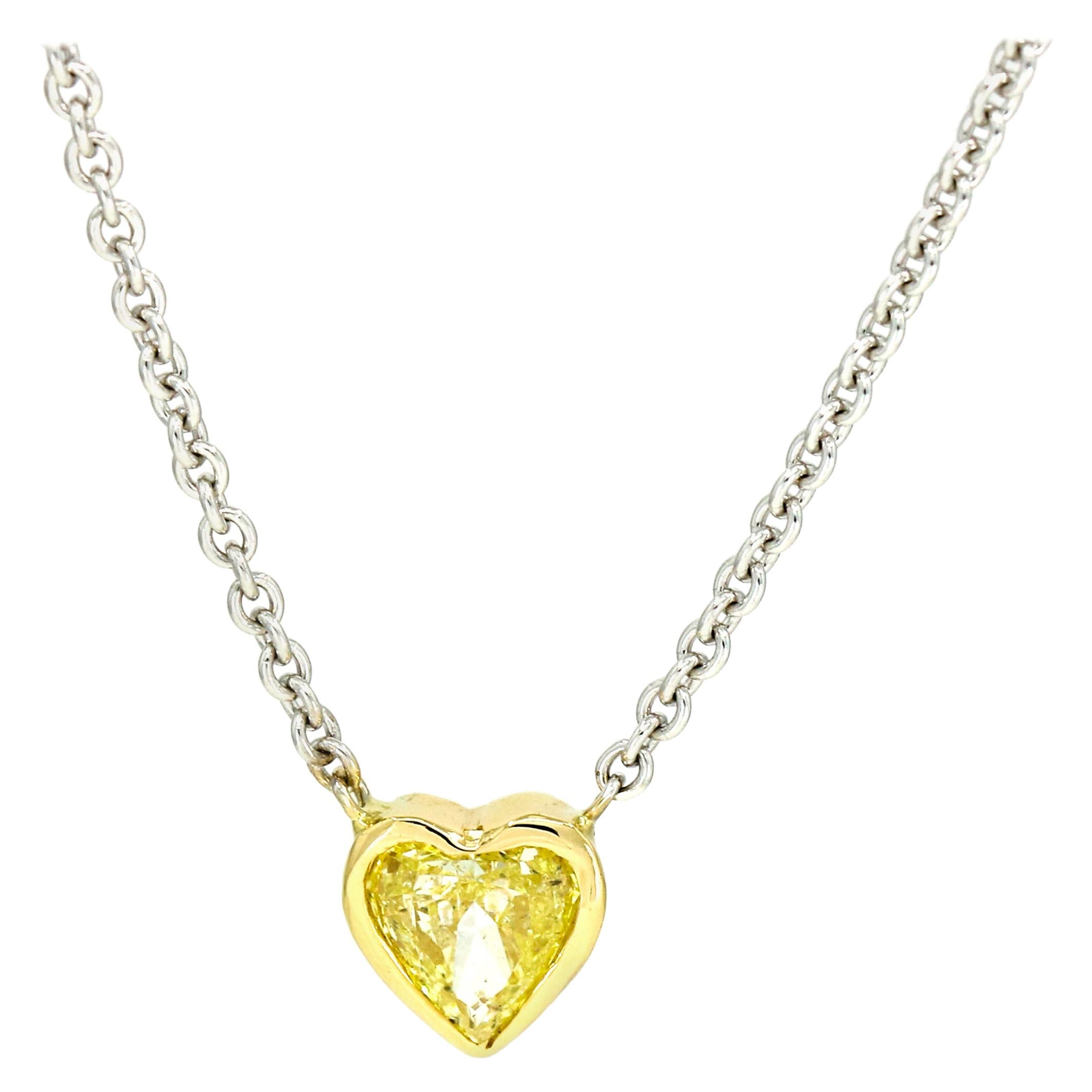 18 Karat White Gold Fancy Yellow Heart Cut Diamond Necklace For Sale