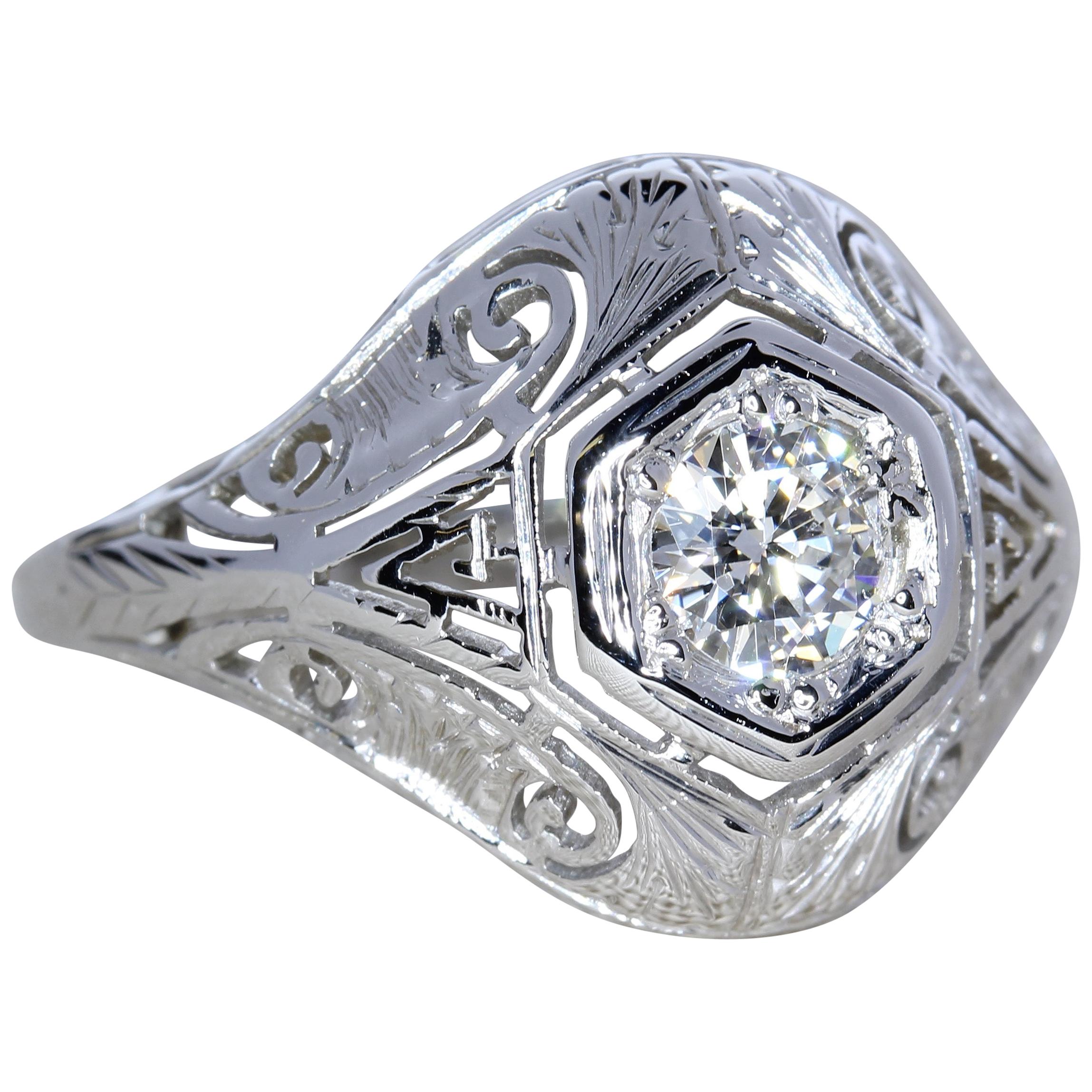 18 Karat White Gold Filigree Antique Style Diamond Ring