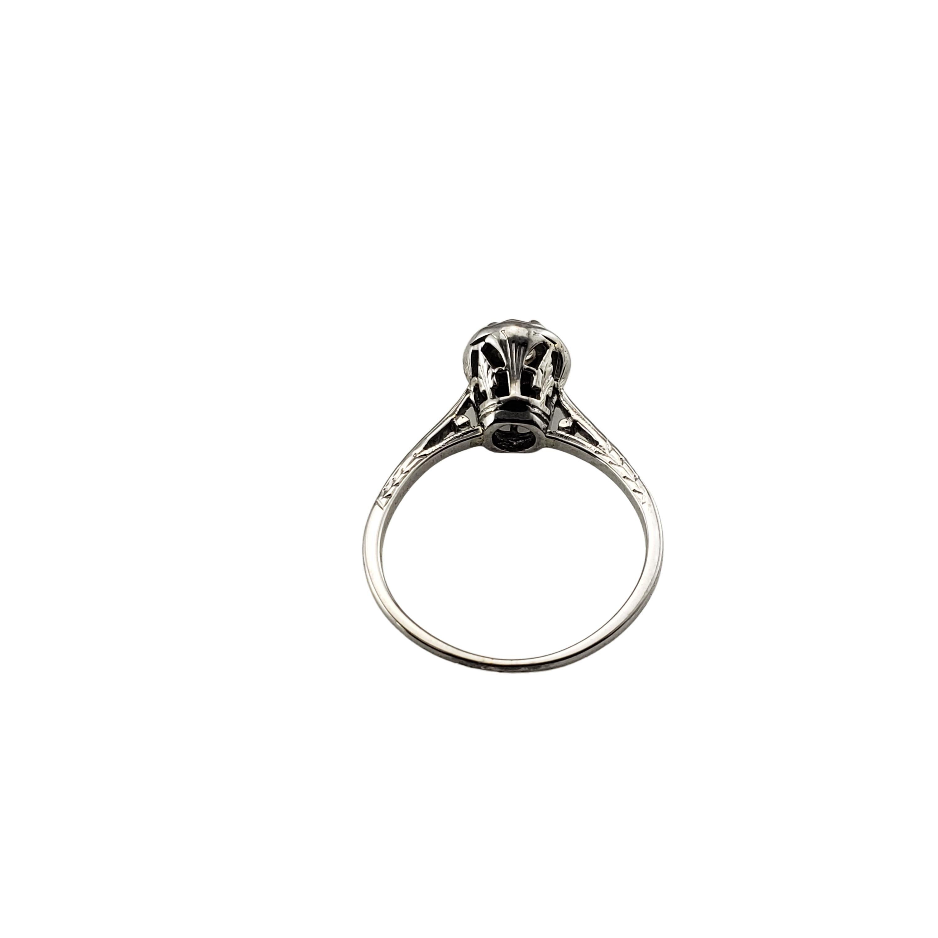 Women's 18 Karat White Gold Filigree Diamond Engagement Ring For Sale