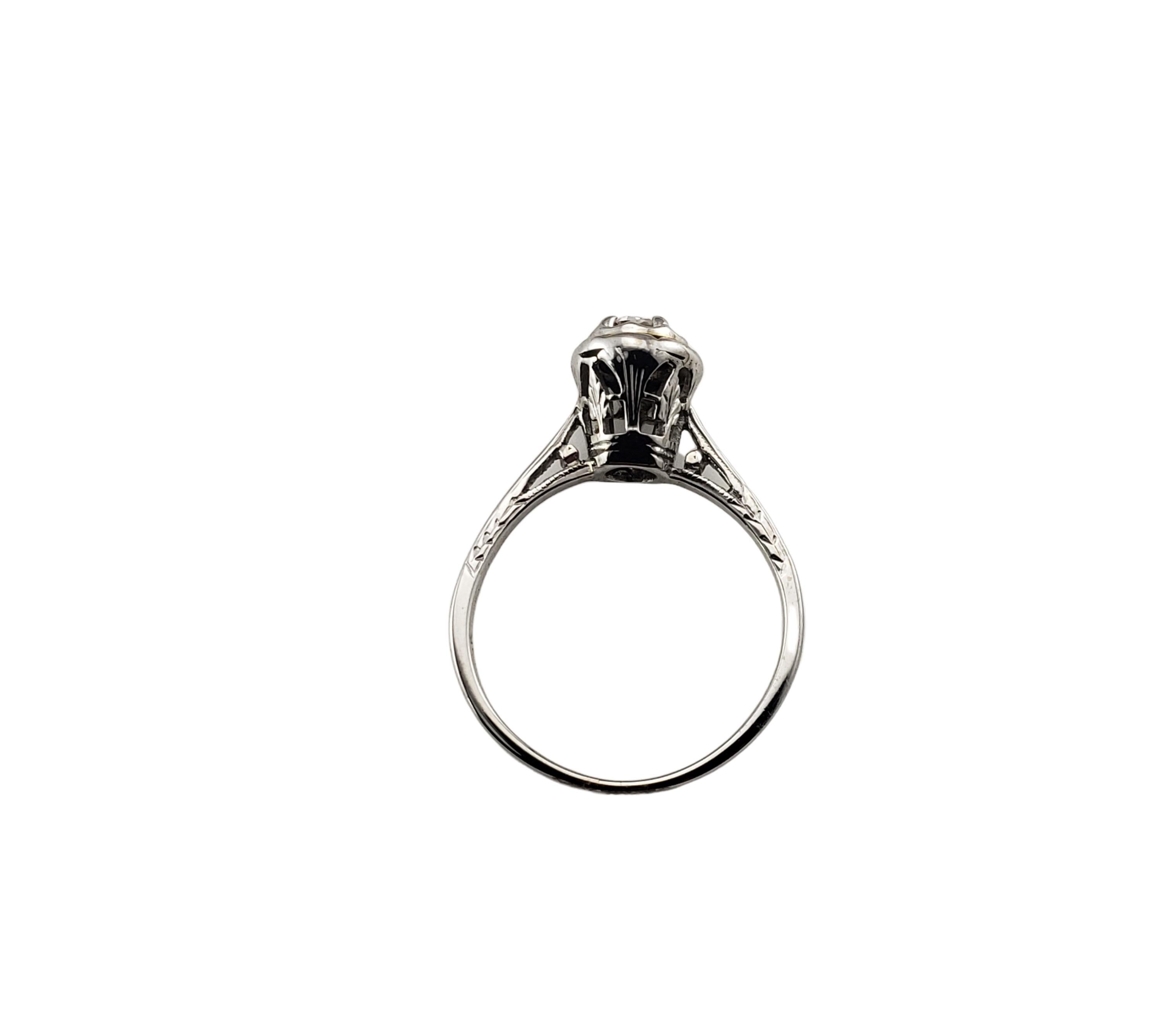 18 Karat White Gold Filigree Diamond Engagement Ring For Sale 1